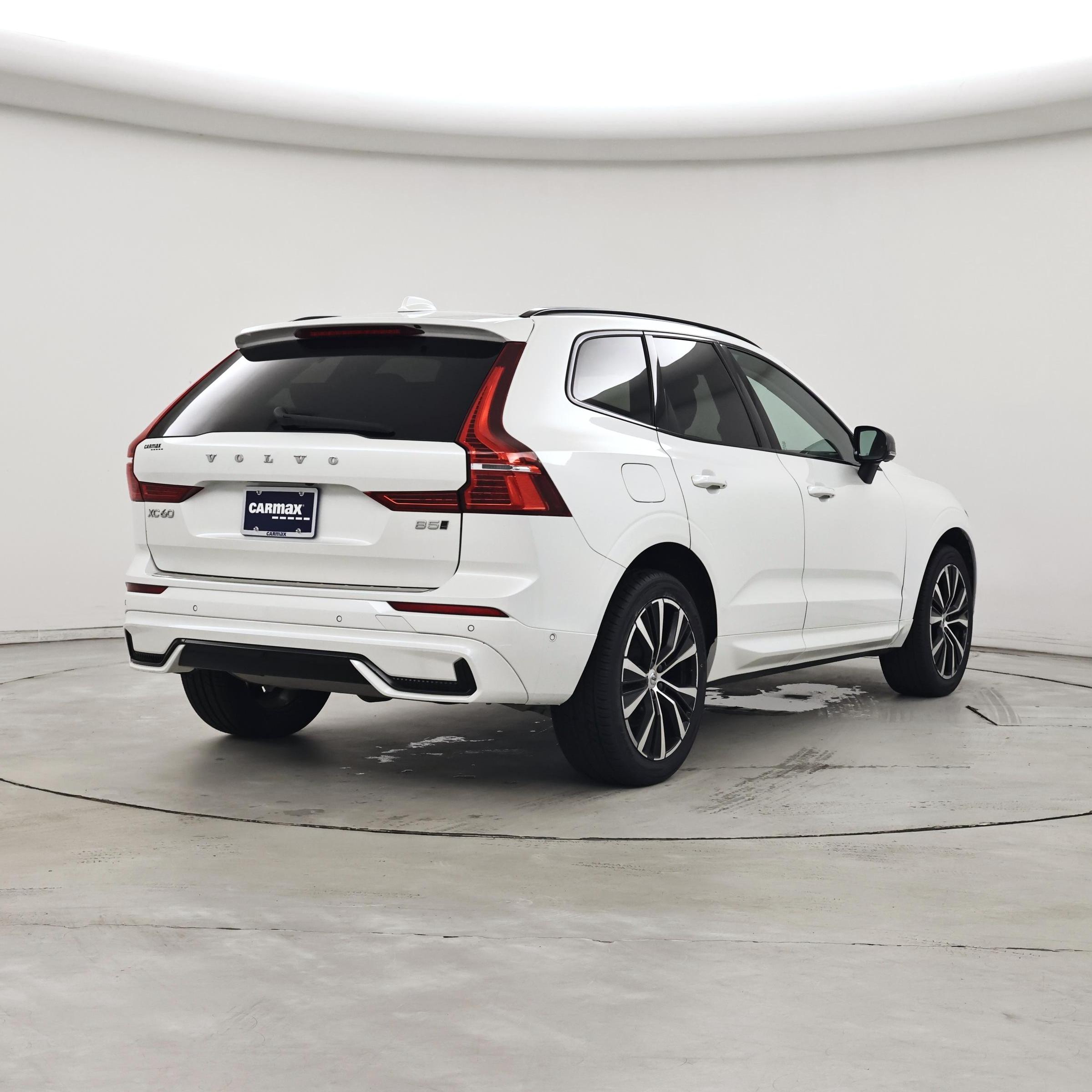 Thumbnail: 2023 Volvo XC60 - 8