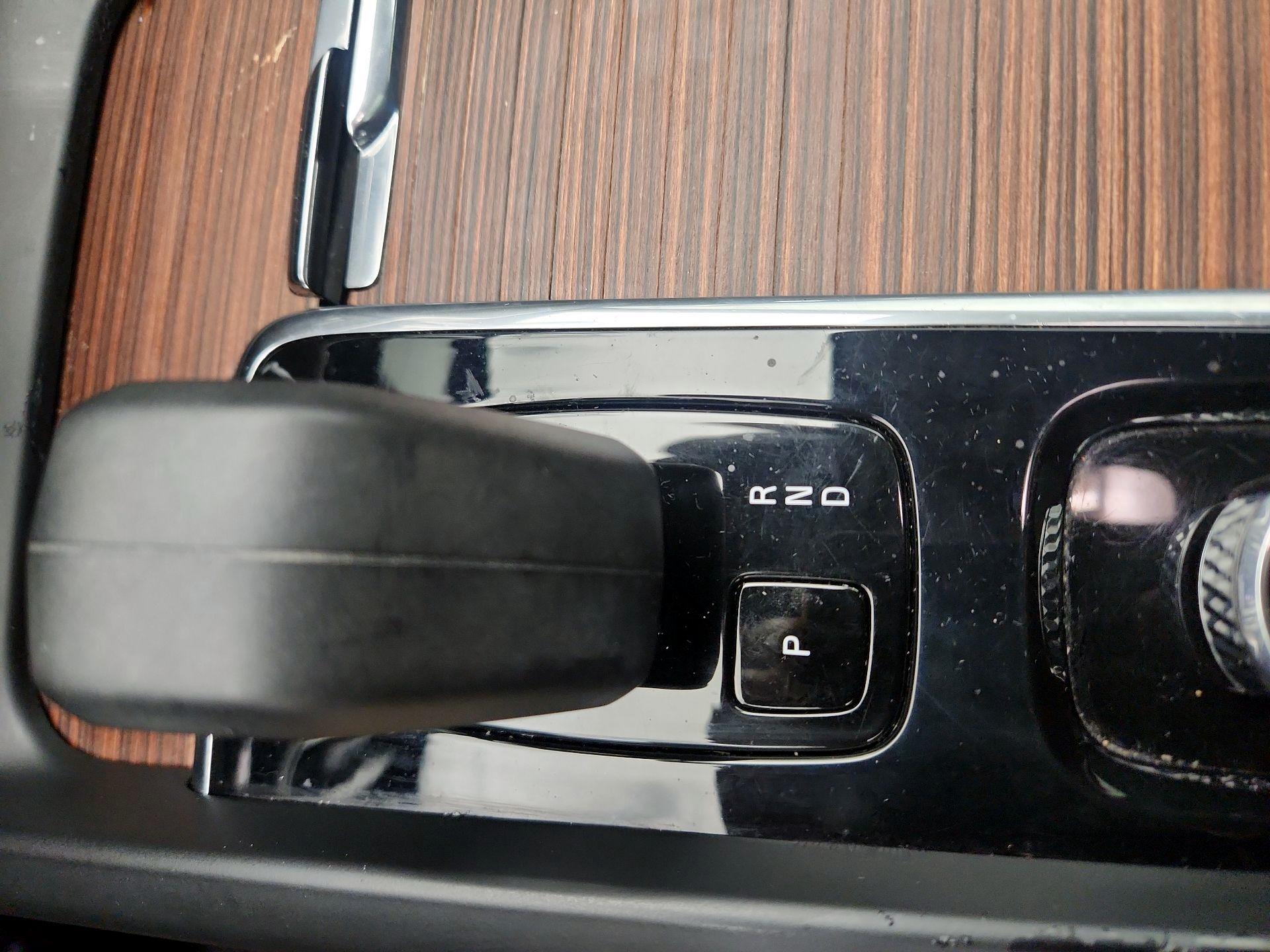 Thumbnail: 2023 Volvo XC60 - 18