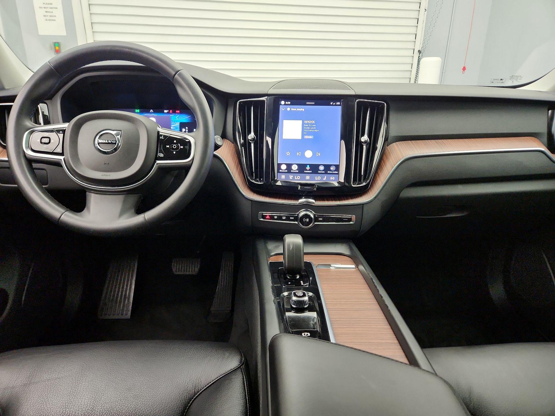 Thumbnail: 2023 Volvo XC60 - 9