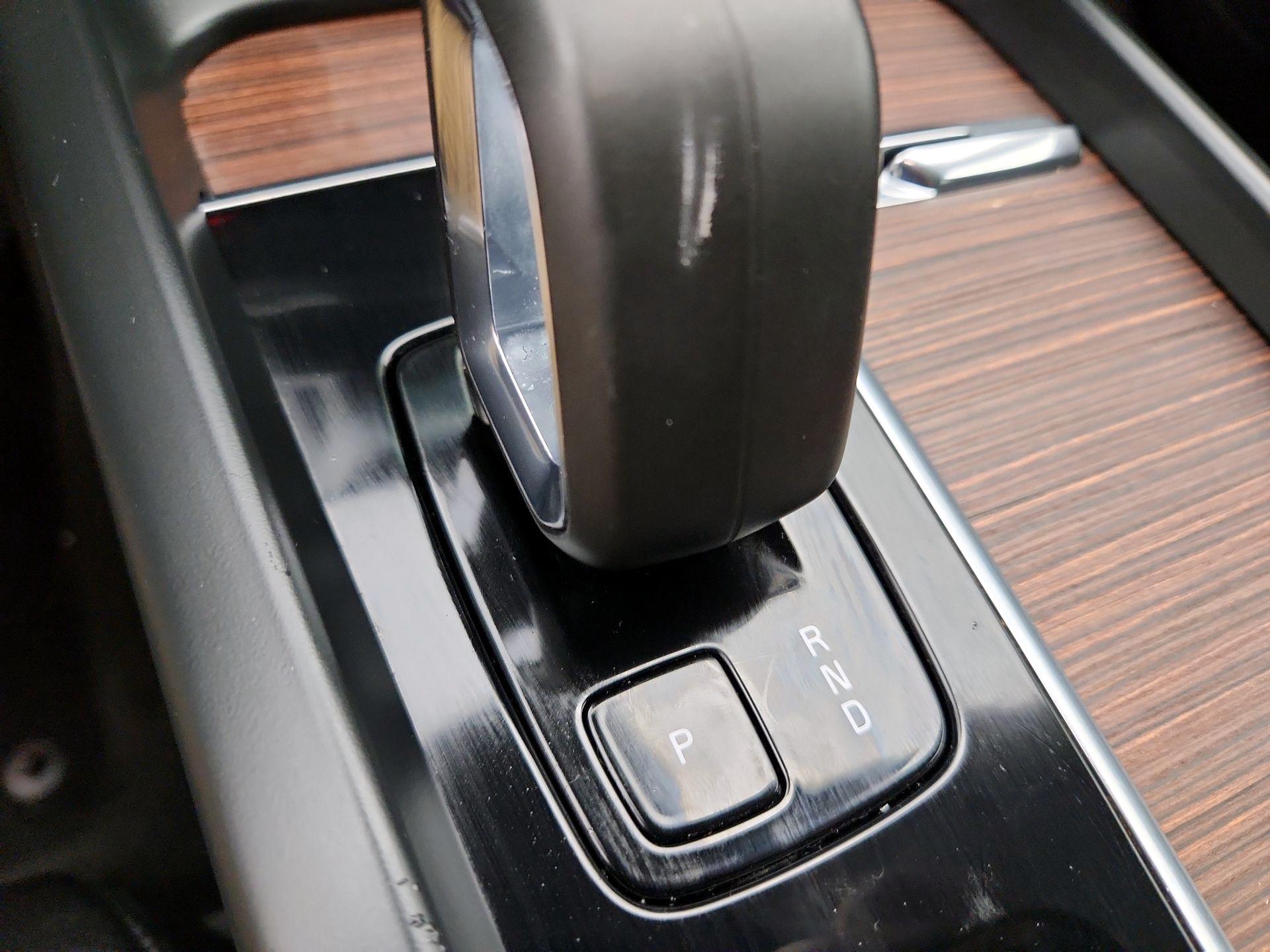 Thumbnail: 2023 Volvo XC60 - 17