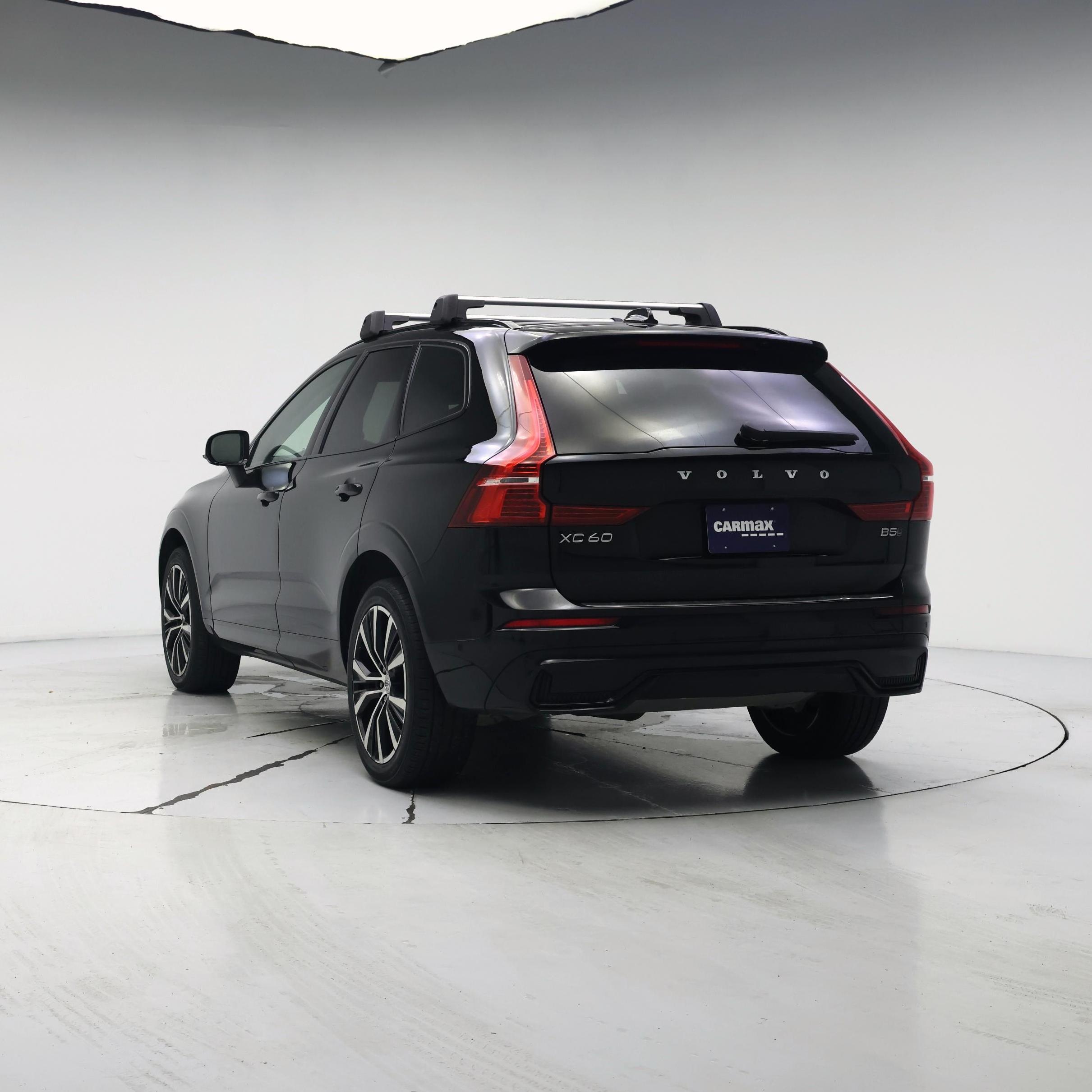 Thumbnail: 2023 Volvo XC60 - 2