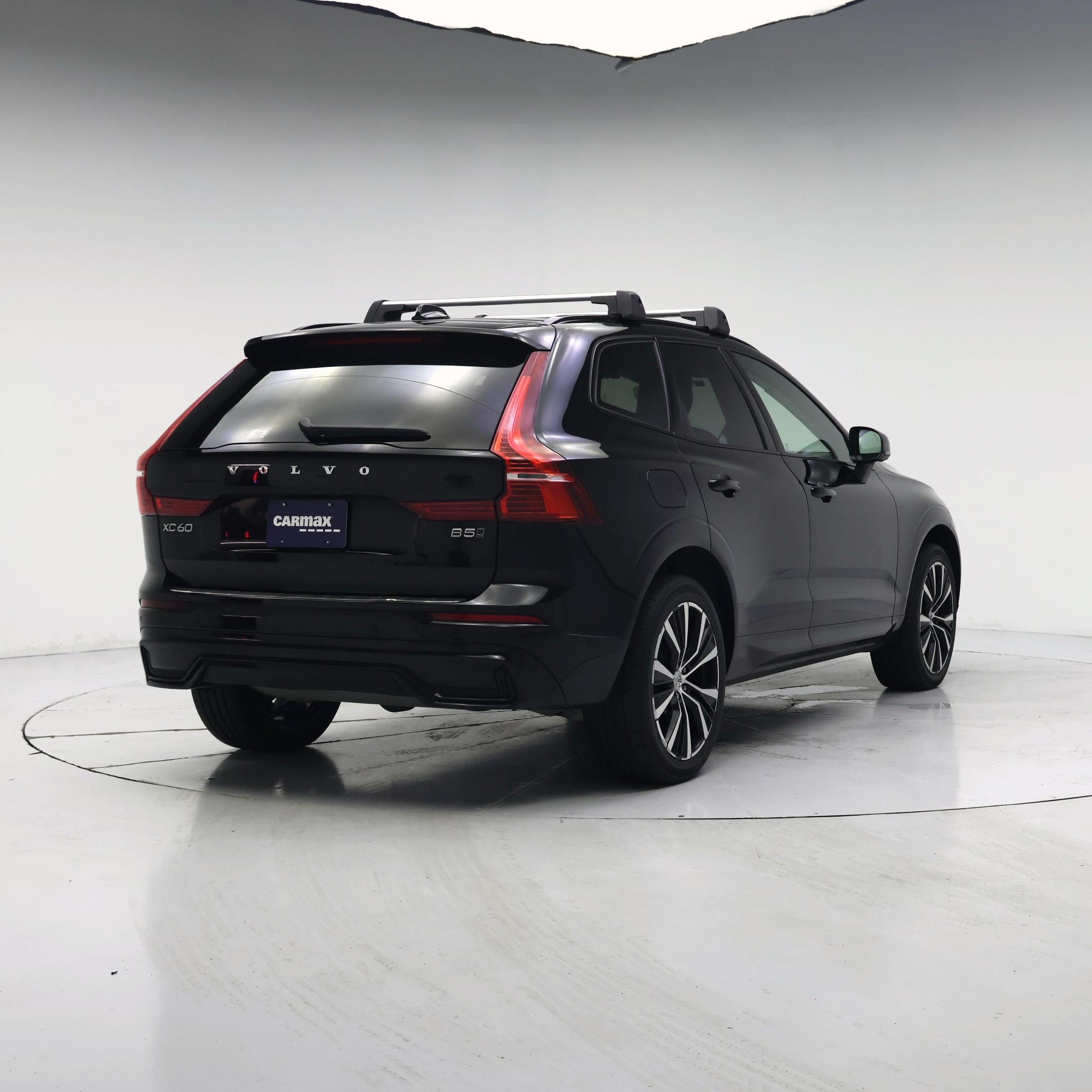 Thumbnail: 2023 Volvo XC60 - 8