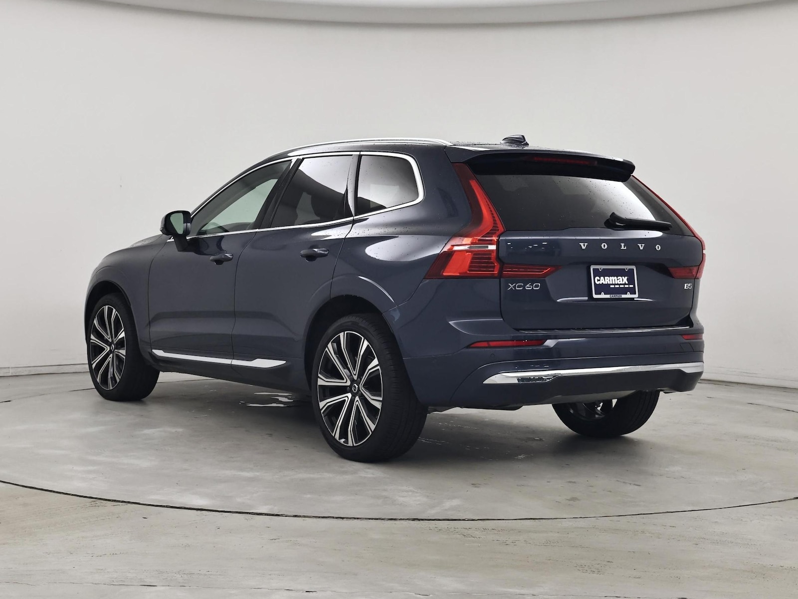2023 Volvo XC60 Ultimate - Photo 3