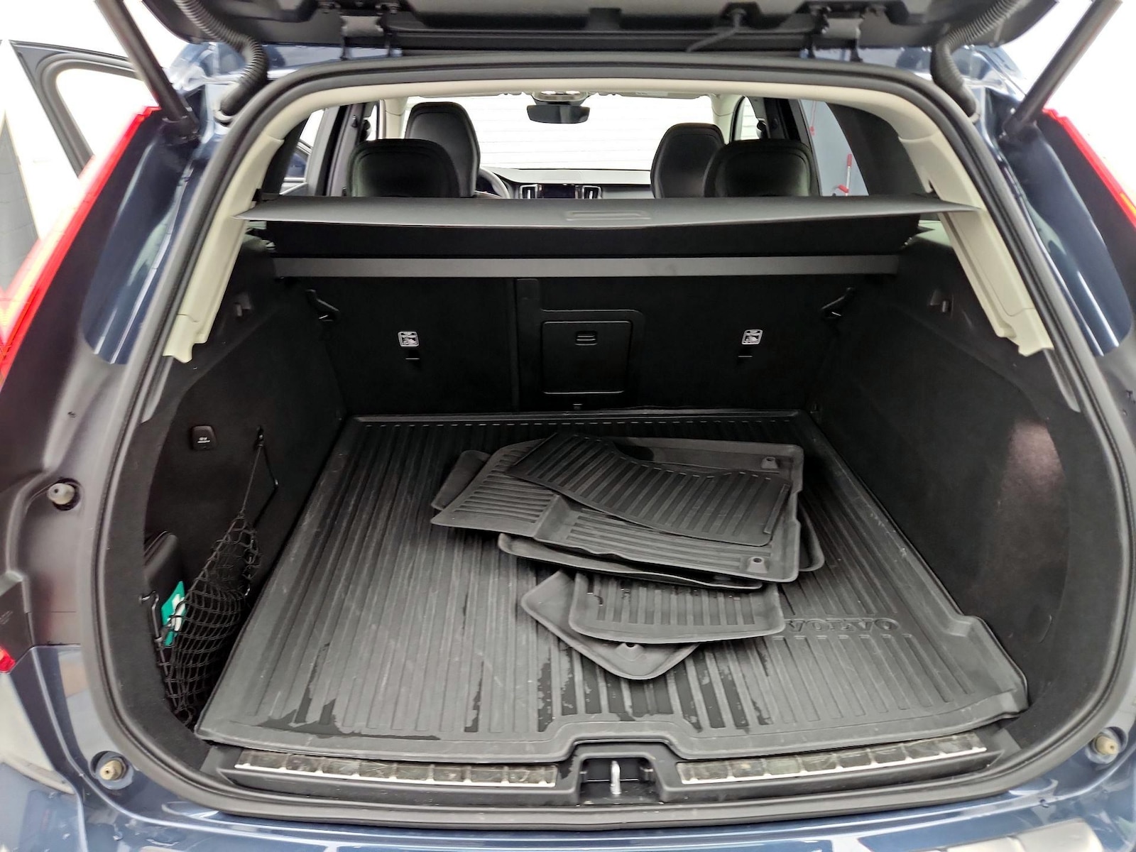 2023 Volvo XC60 Ultimate - Photo 23