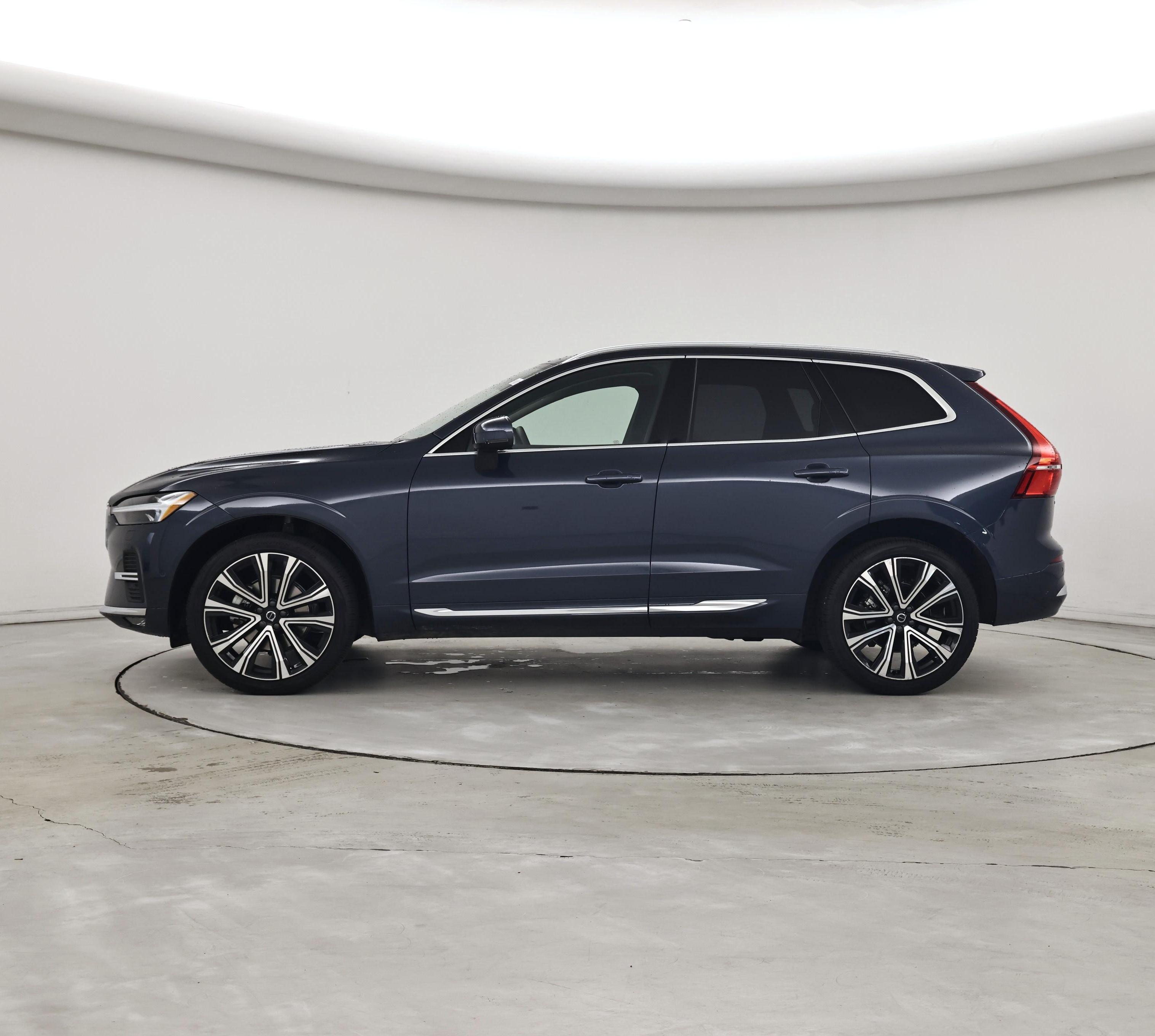 Thumbnail: 2023 Volvo XC60 - 3