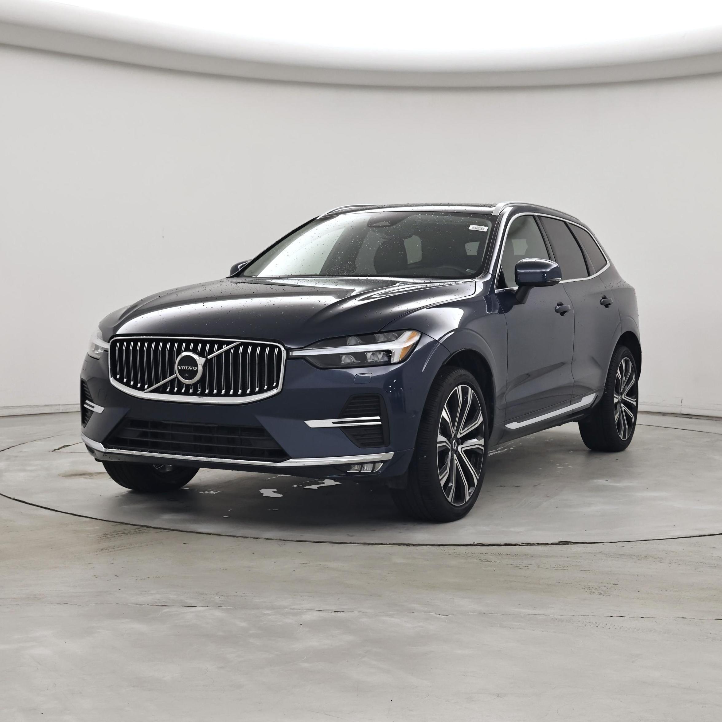 Thumbnail: 2023 Volvo XC60 - 4