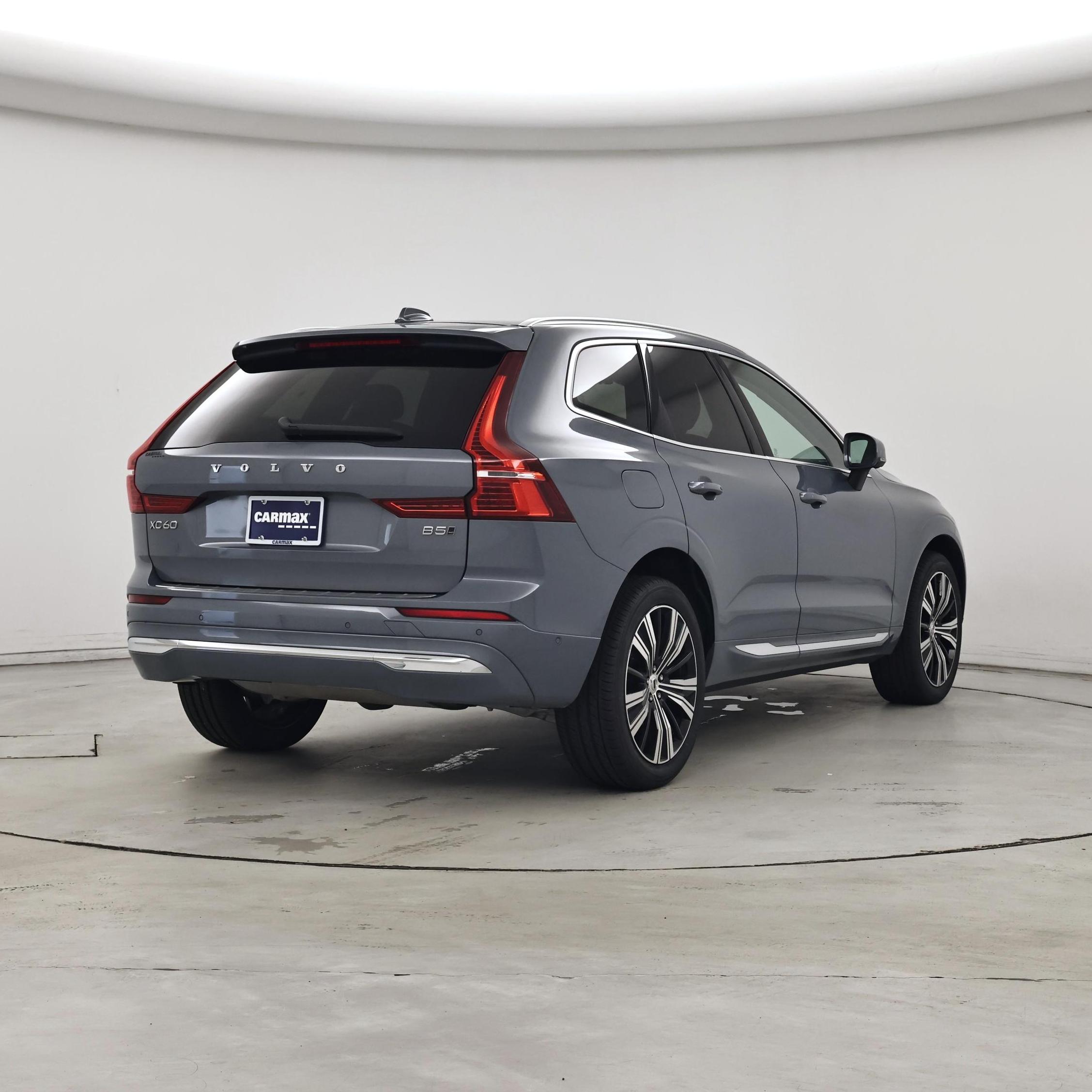 Thumbnail: 2023 Volvo XC60 - 8