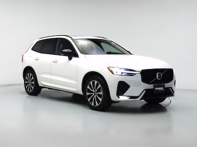 2023 Volvo XC60 B5 Plus Dark Theme