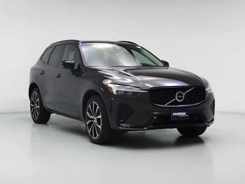 2024 Volvo XC60 B5 Core Dark Theme