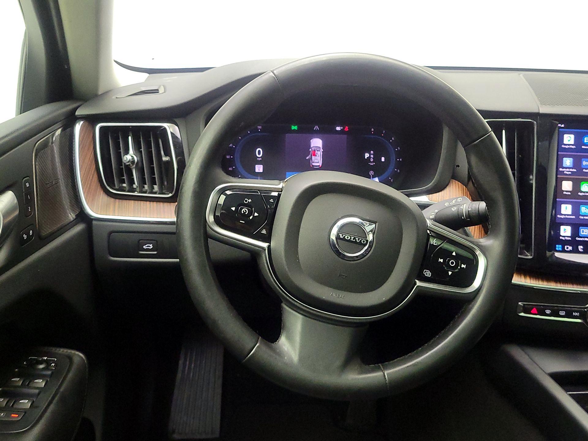 Thumbnail: 2024 Volvo XC60 - 10
