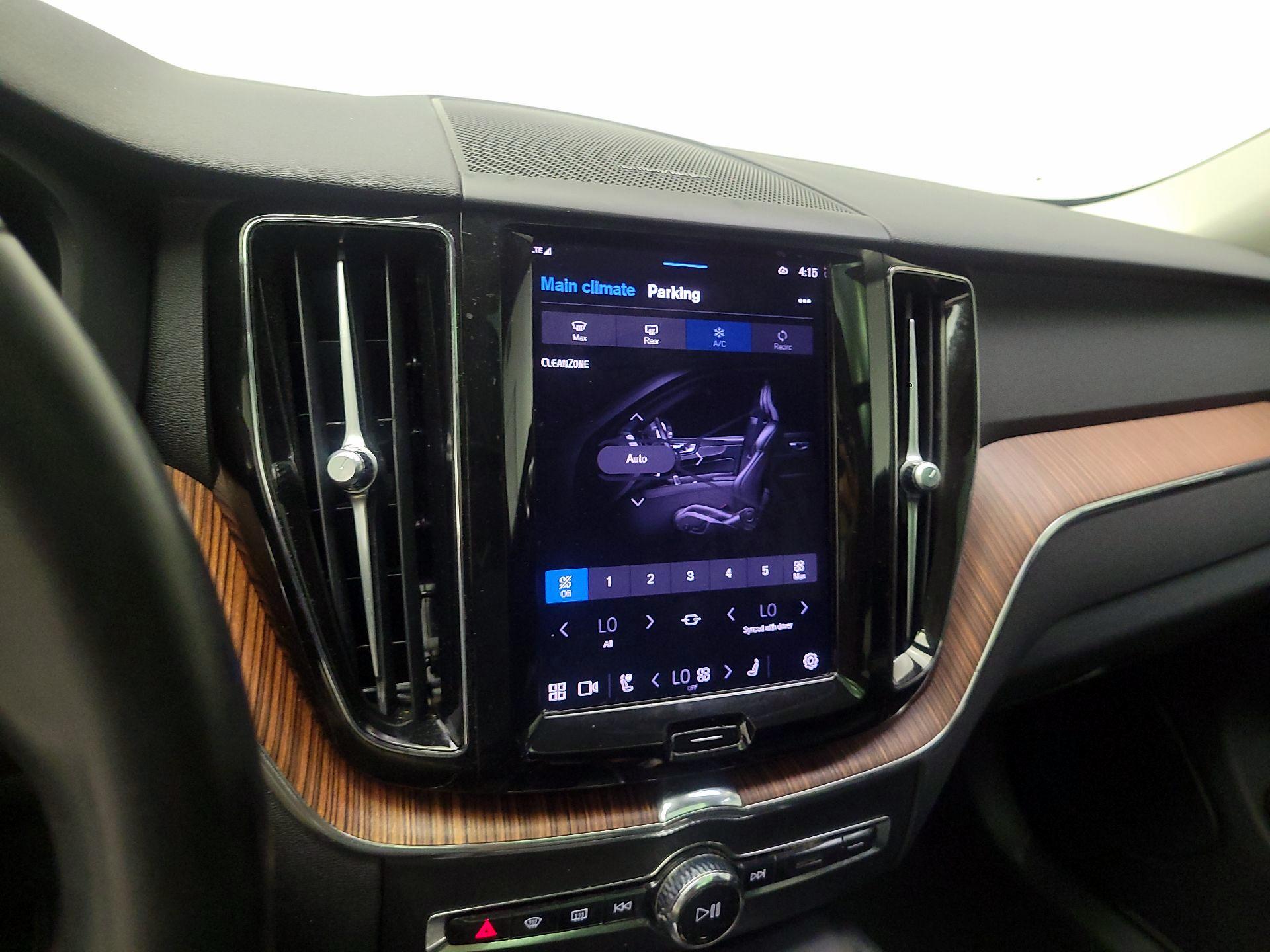 Thumbnail: 2024 Volvo XC60 - 16