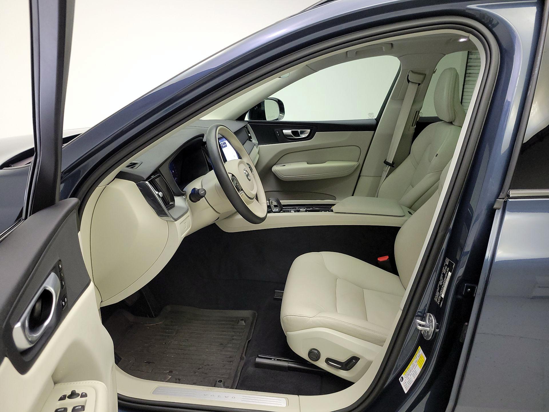 Thumbnail: 2024 Volvo XC60 - 11