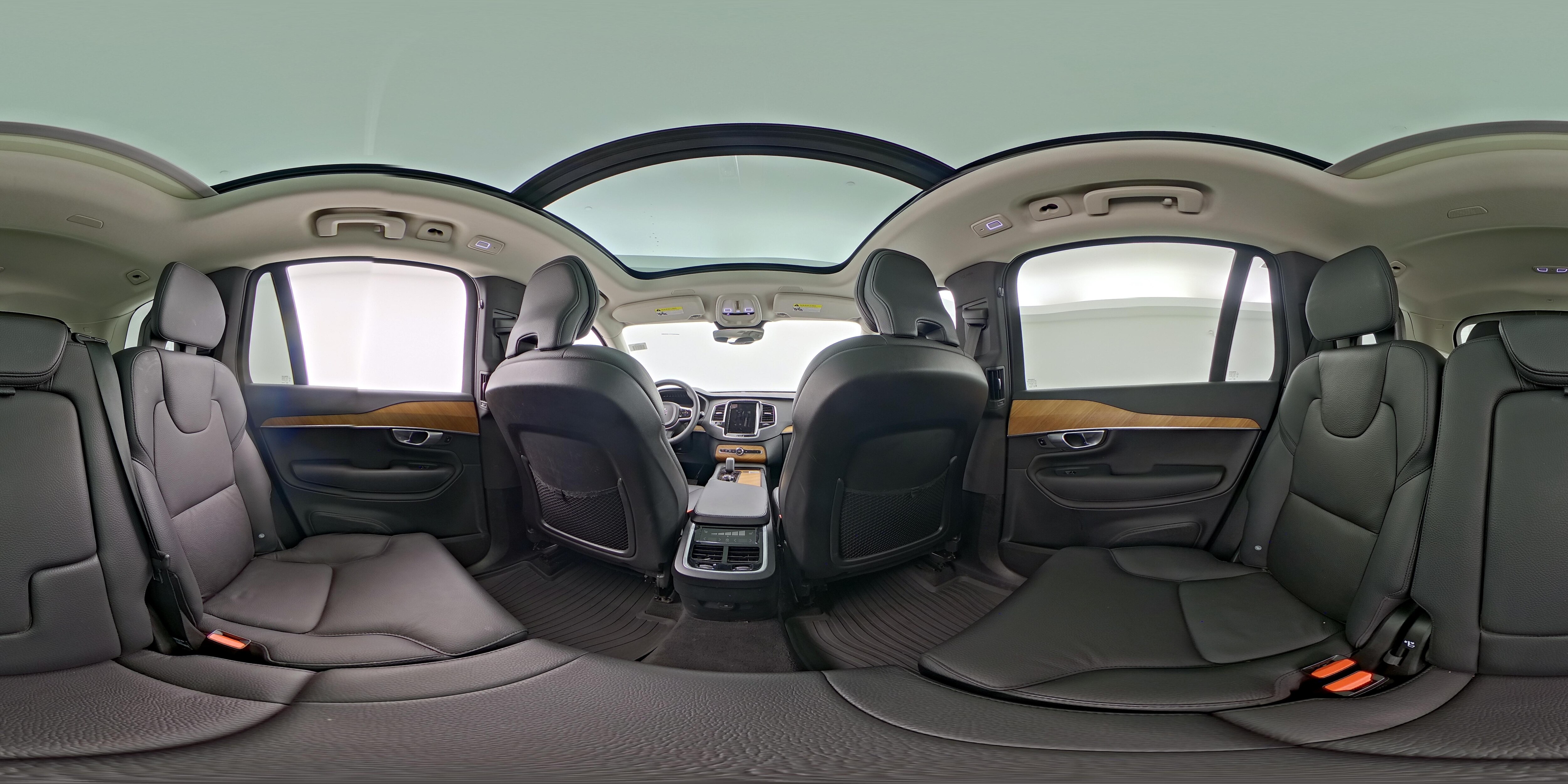 2023 Volvo XC90 Plus - Photo 29