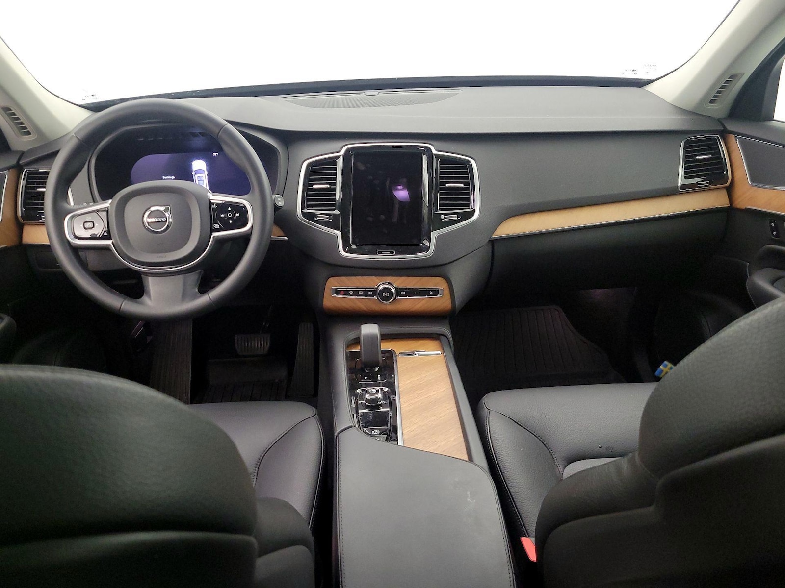 2023 Volvo XC90 Plus - Photo 10