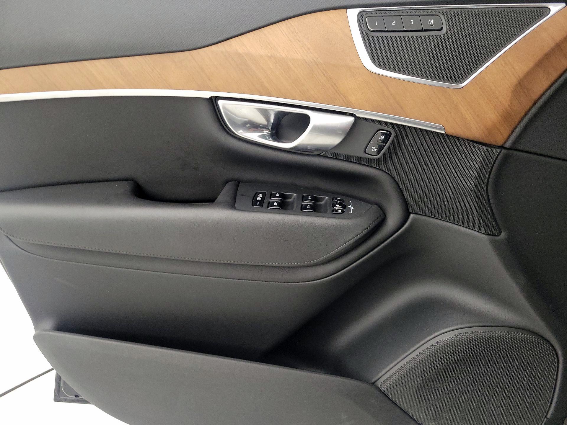 Thumbnail: 2023 Volvo XC90 - 12