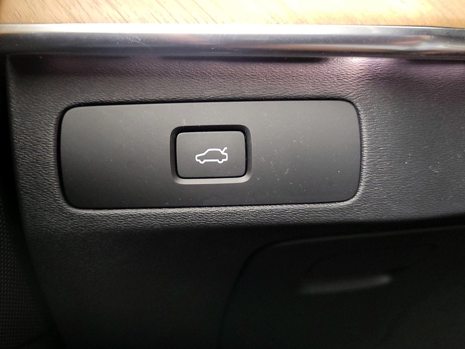 2023 Volvo XC90 Plus - Photo 14