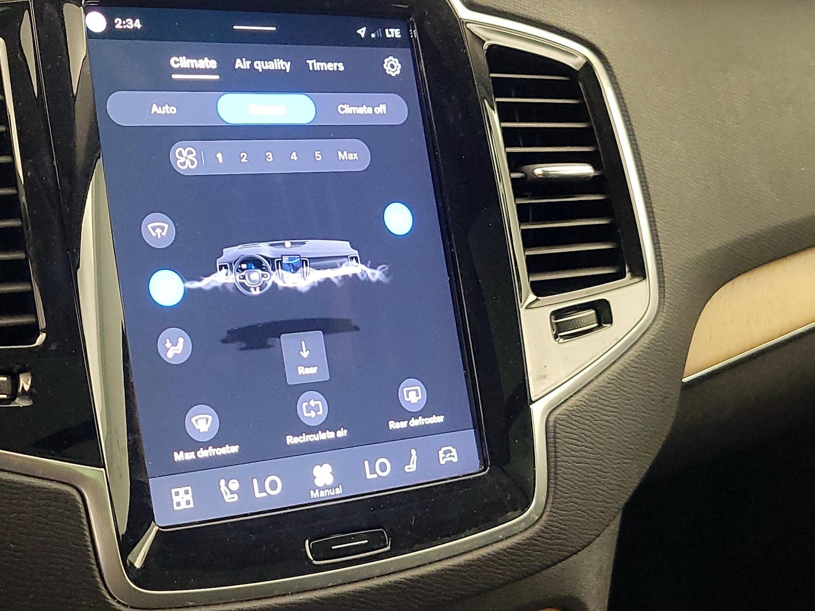 2023 Volvo XC90 Plus - Photo 18