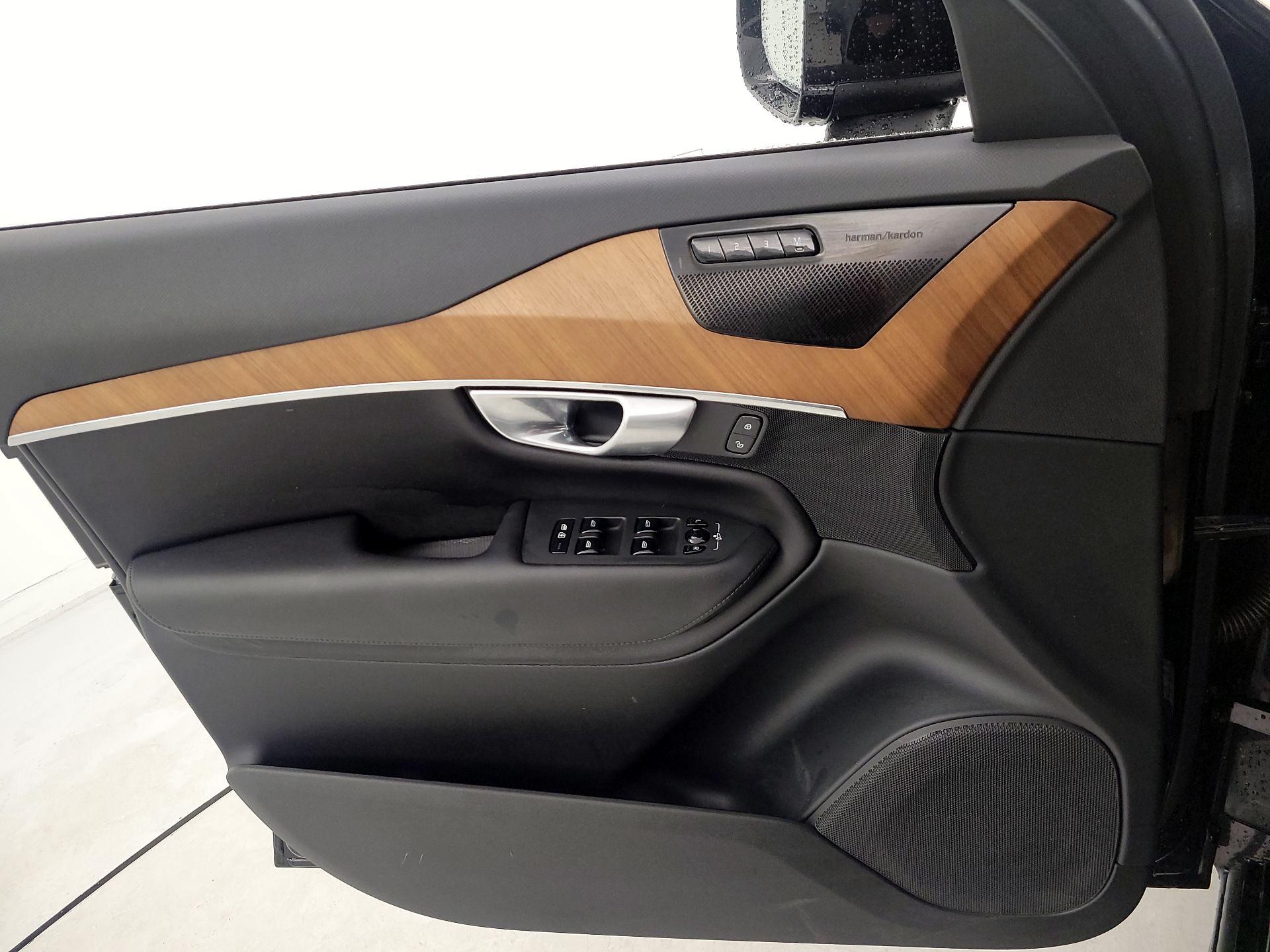 Thumbnail: 2023 Volvo XC90 - 12