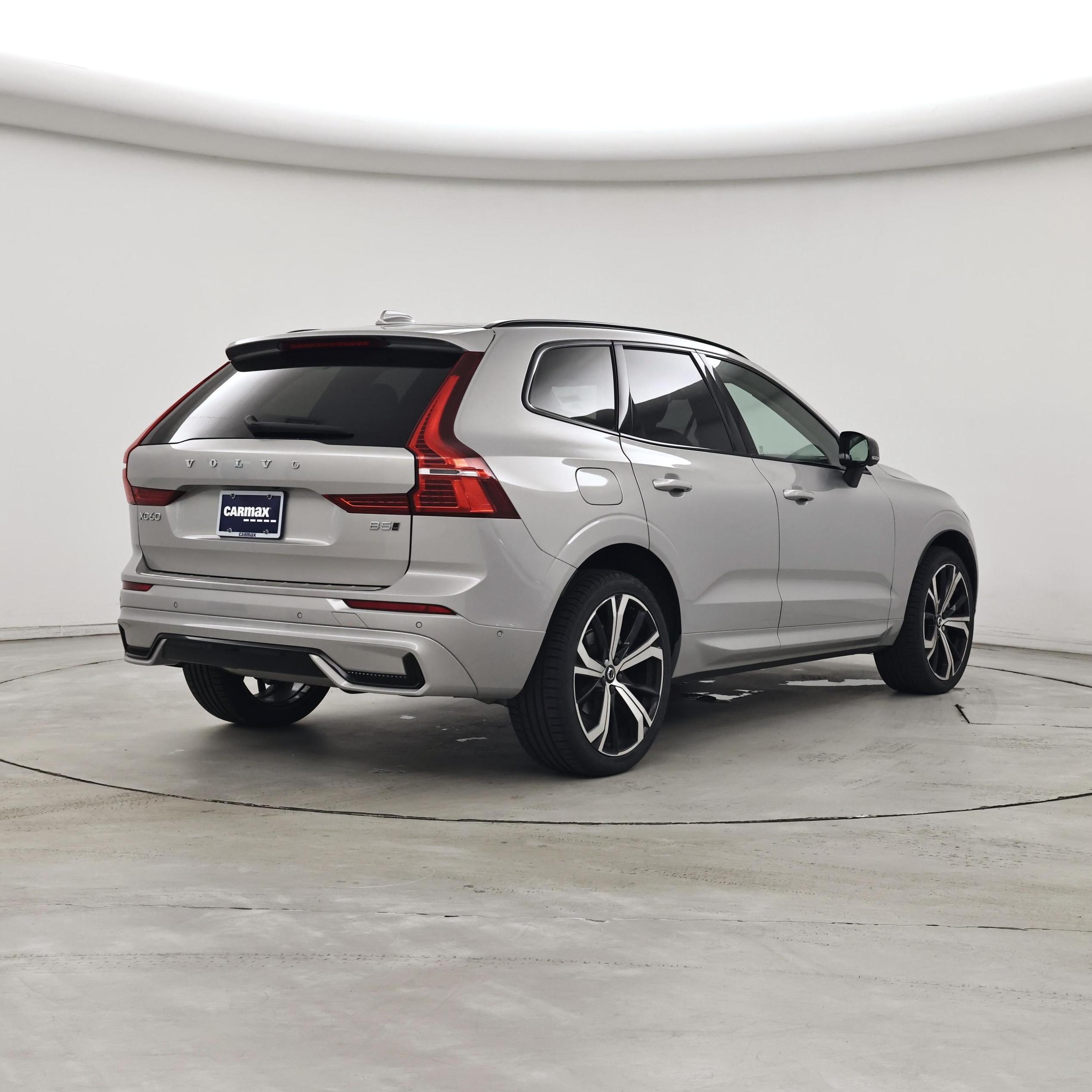 Thumbnail: 2023 Volvo XC60 - 8