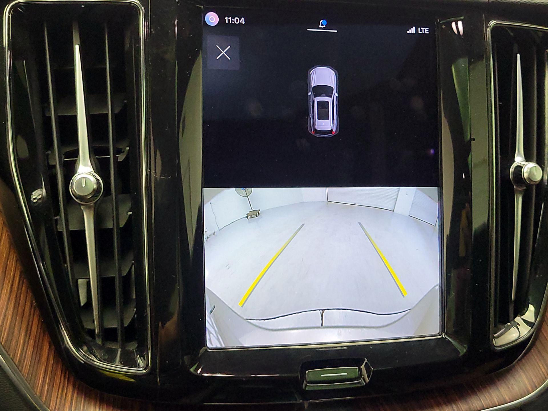 Thumbnail: 2023 Volvo XC60 - 15