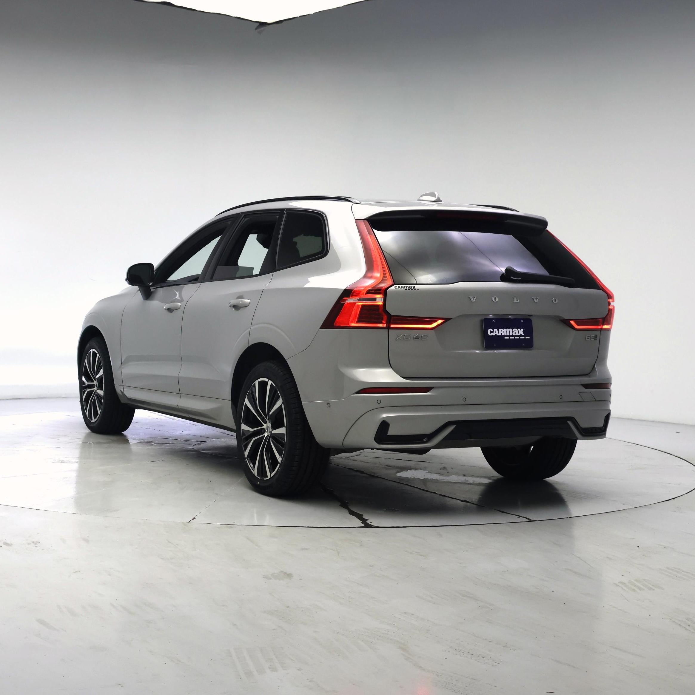 Thumbnail: 2023 Volvo XC60 - 6