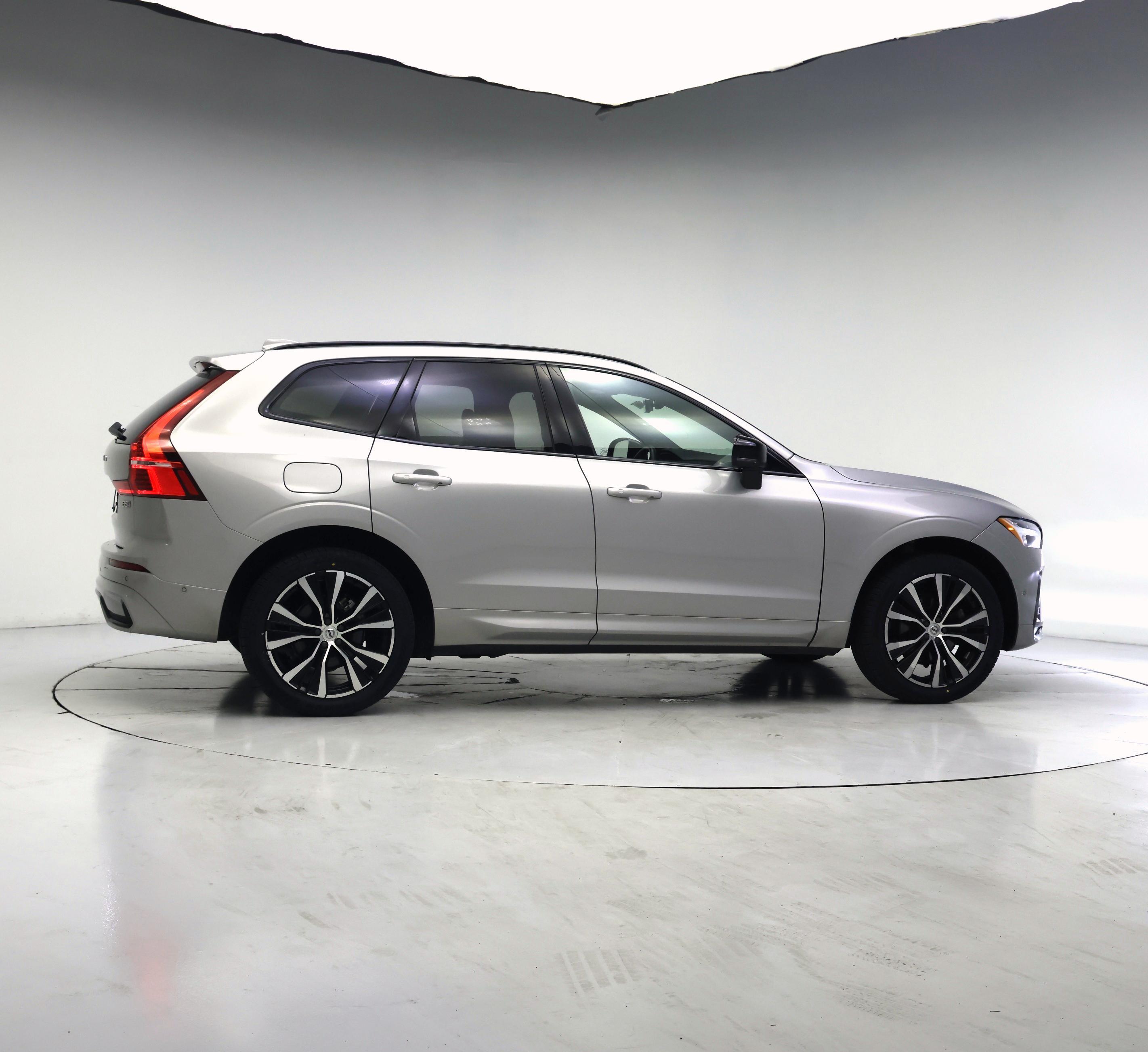 Thumbnail: 2023 Volvo XC60 - 7