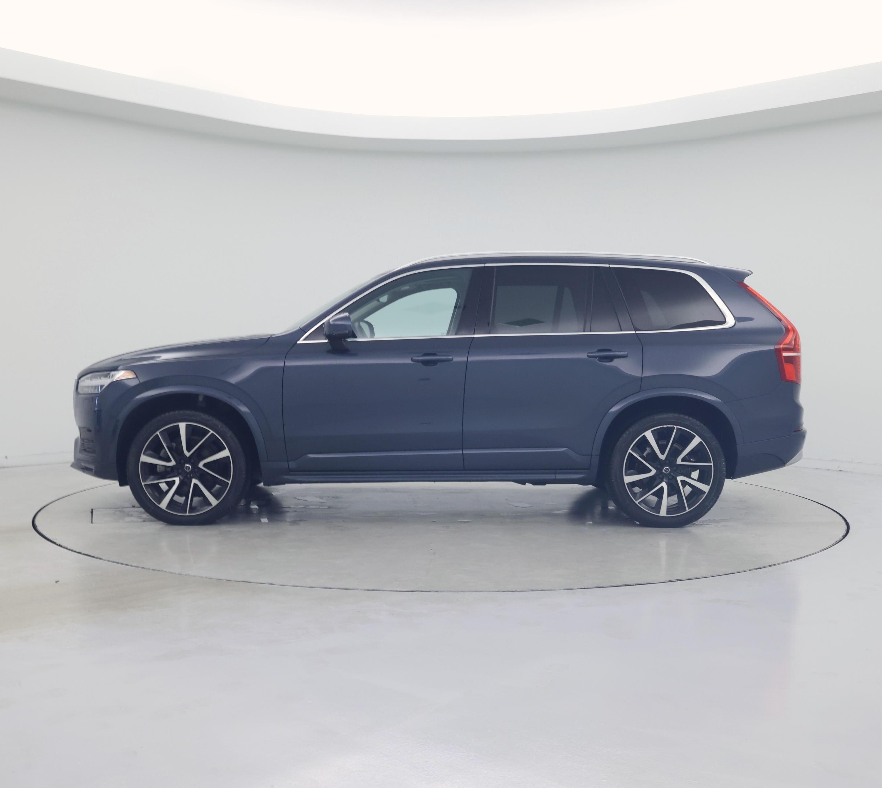 Thumbnail: 2022 Volvo XC90 - 3