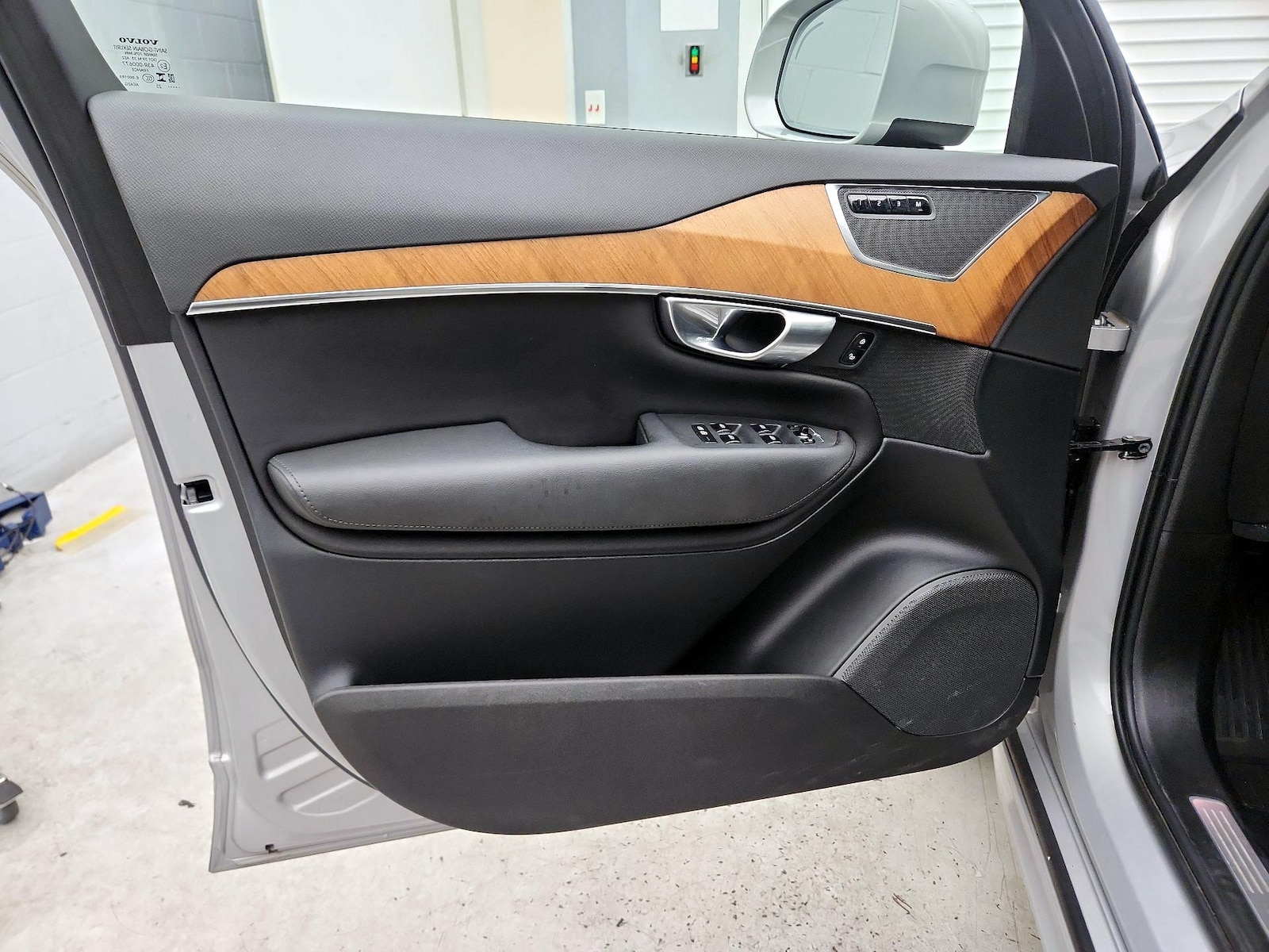 2023 Volvo XC90 Plus - Photo 13