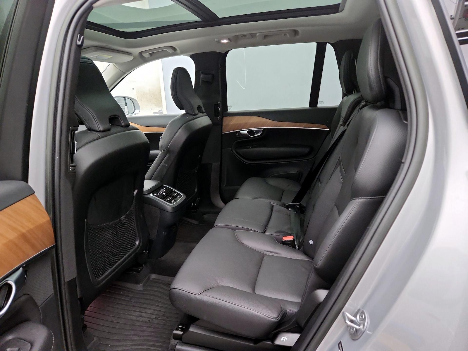 2023 Volvo XC90 Plus - Photo 21