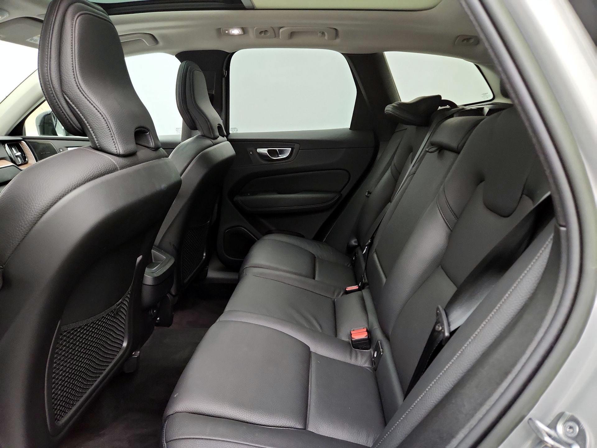 Thumbnail: 2023 Volvo XC60 - 19