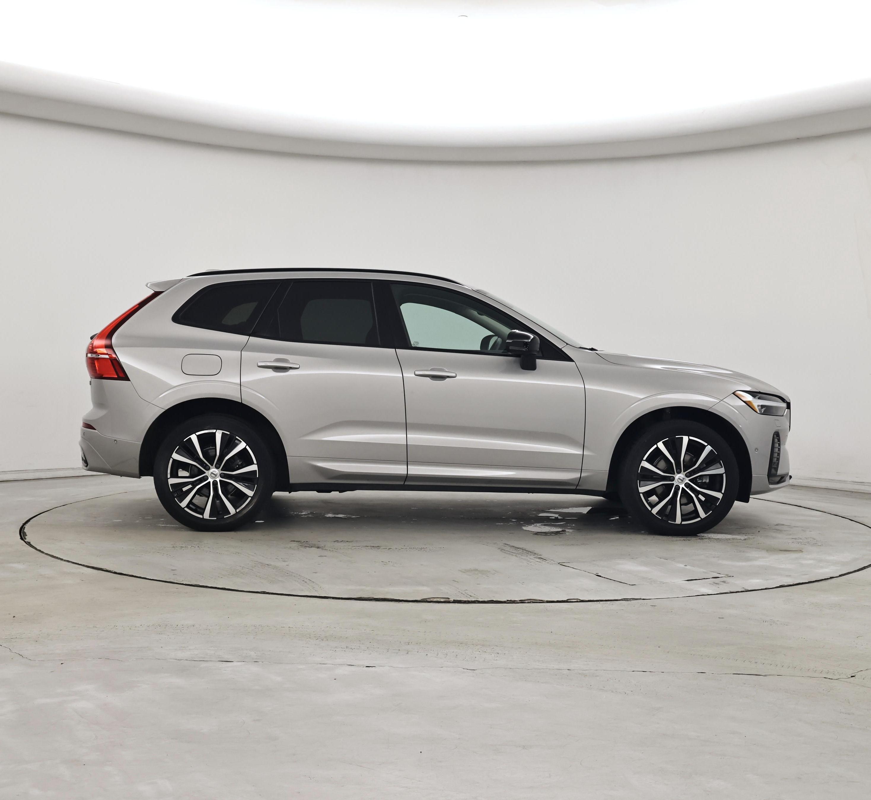 Thumbnail: 2023 Volvo XC60 - 7