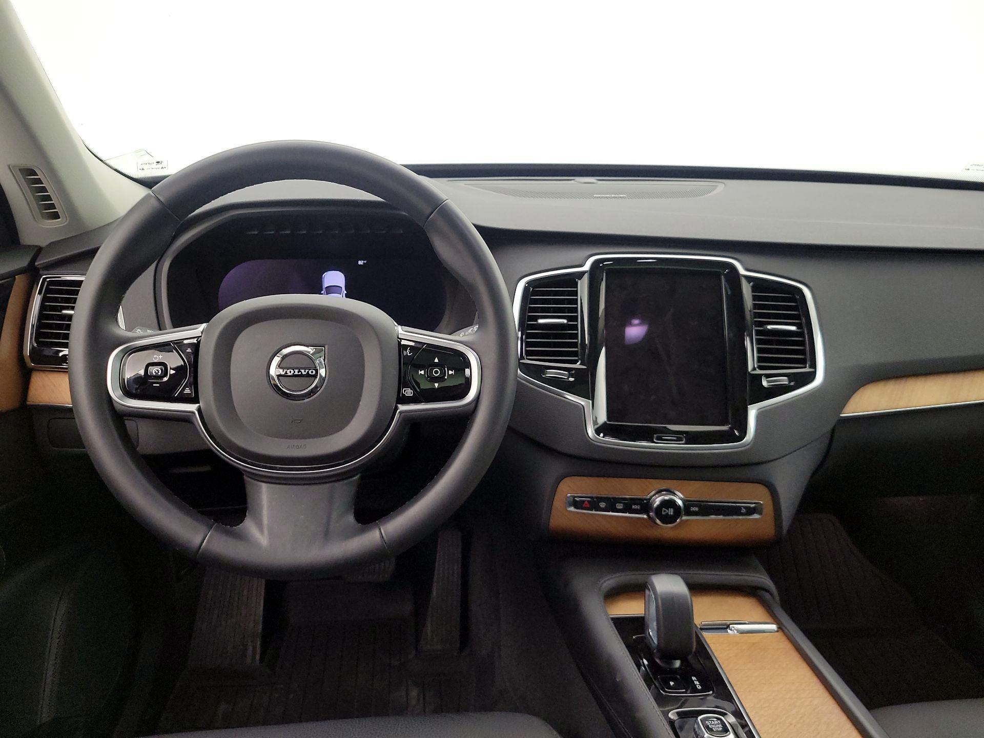 Thumbnail: 2023 Volvo XC90 - 10