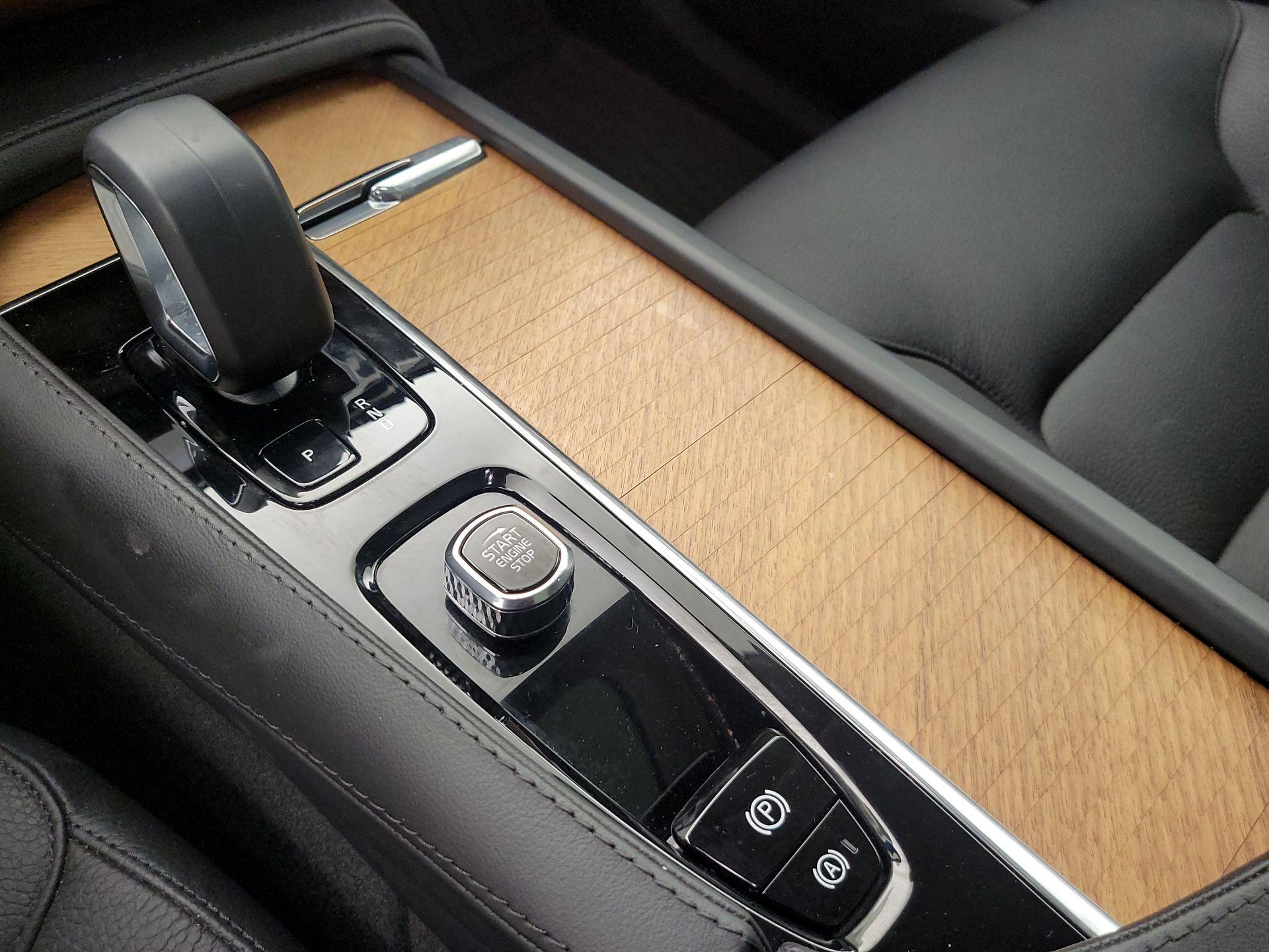 Thumbnail: 2023 Volvo XC90 - 18