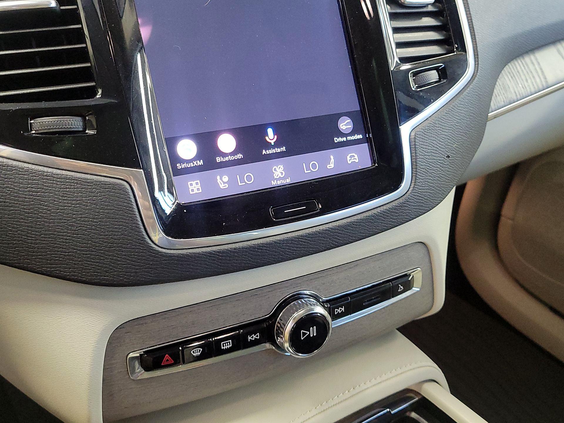 Thumbnail: 2023 Volvo XC90 - 16
