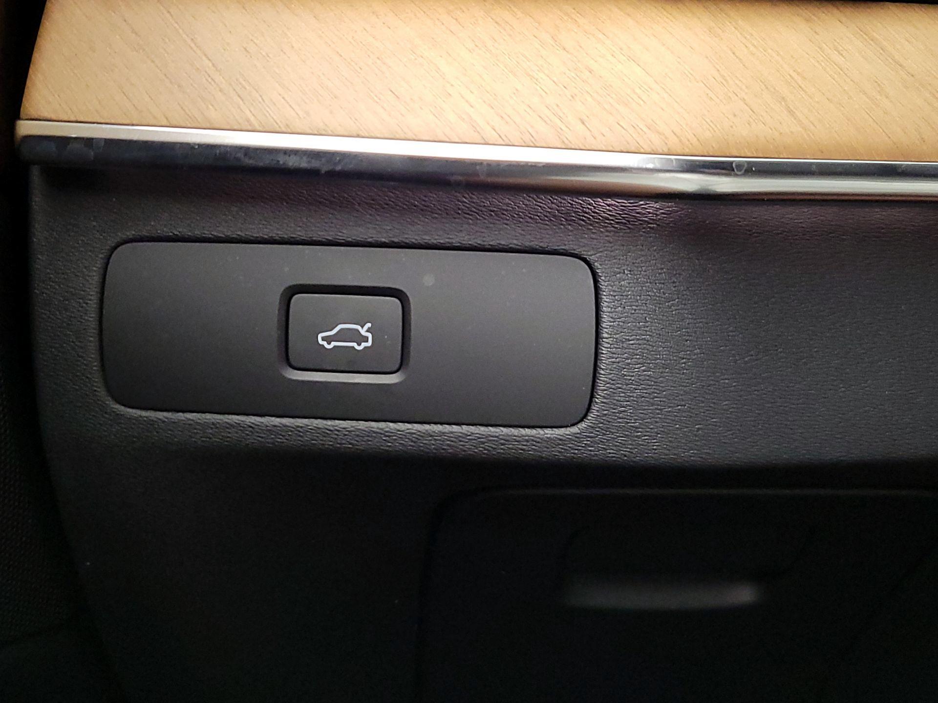 Thumbnail: 2023 Volvo XC90 - 13