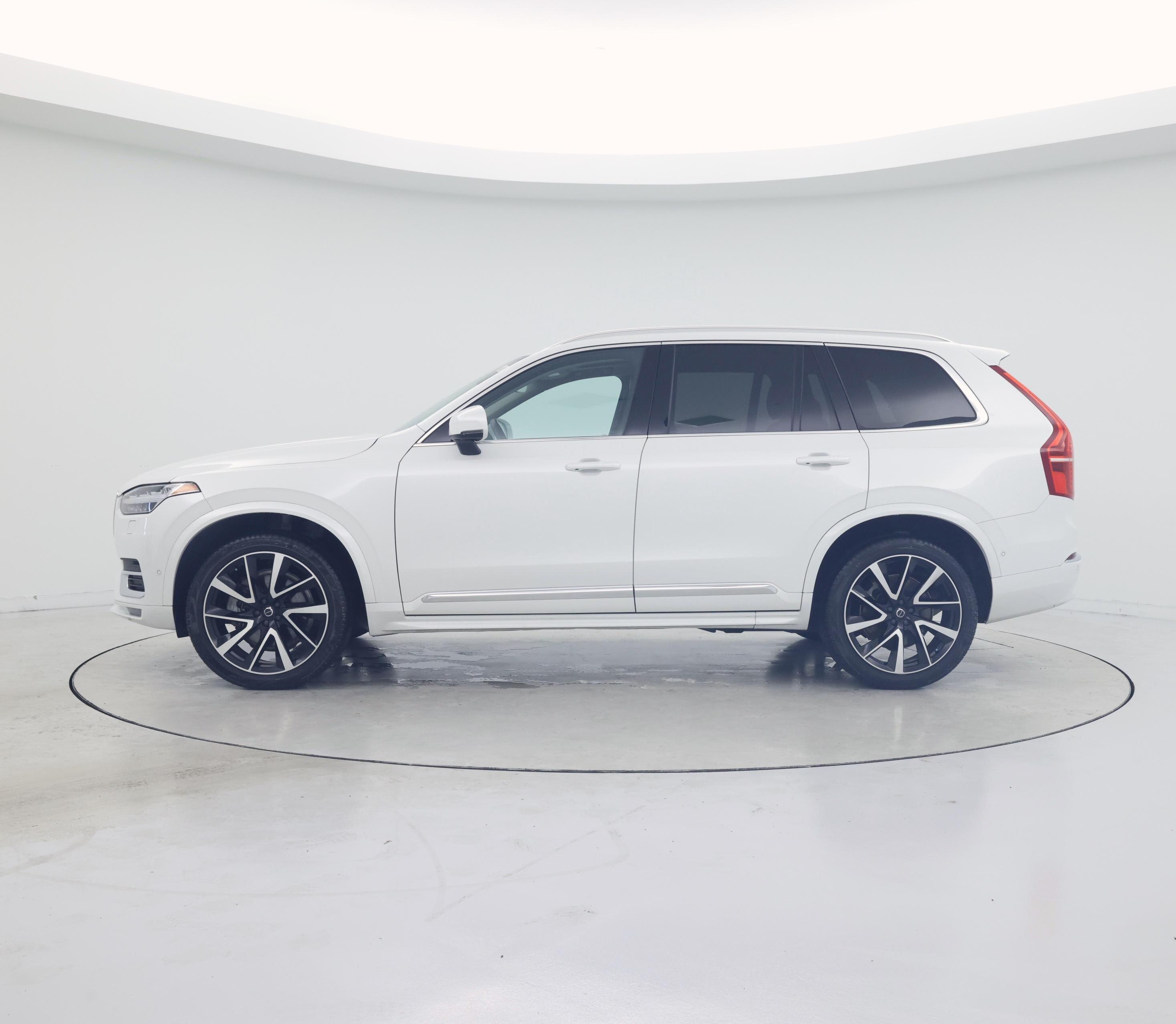 Thumbnail: 2023 Volvo XC90 - 3