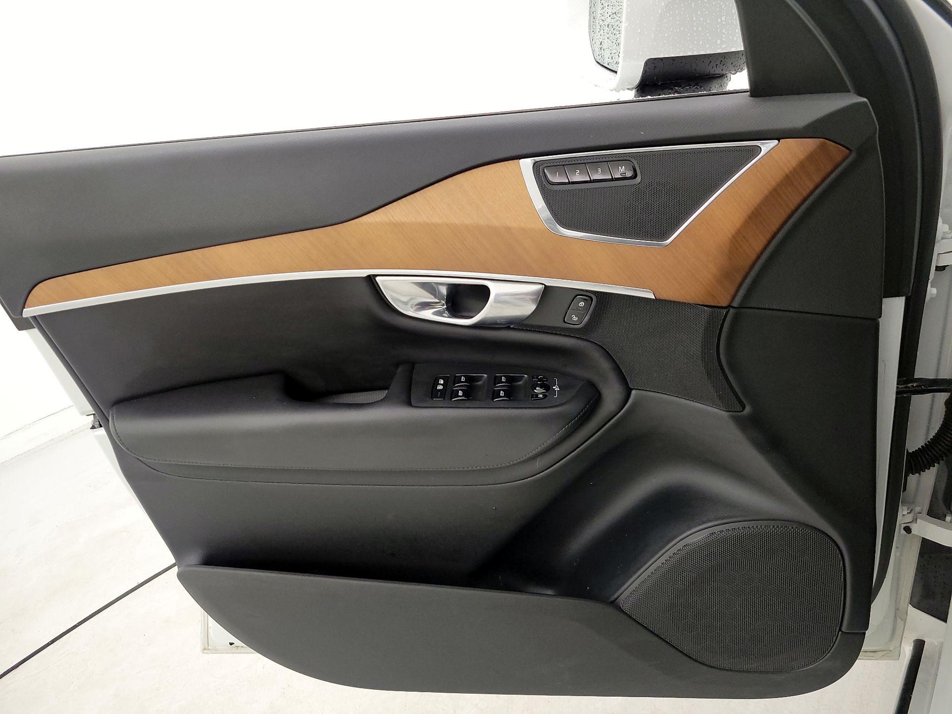 Thumbnail: 2023 Volvo XC90 - 12