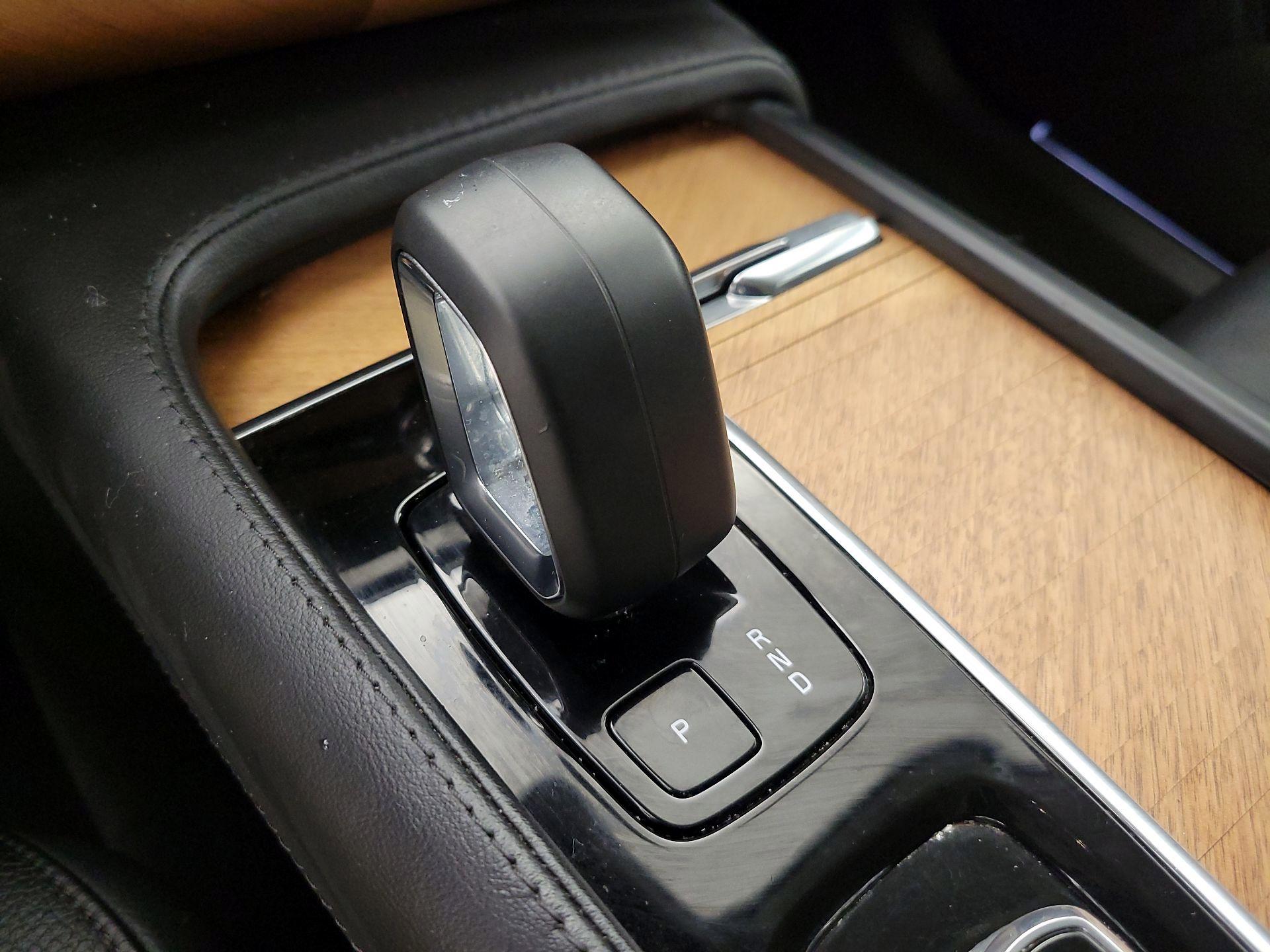 Thumbnail: 2023 Volvo XC90 - 18