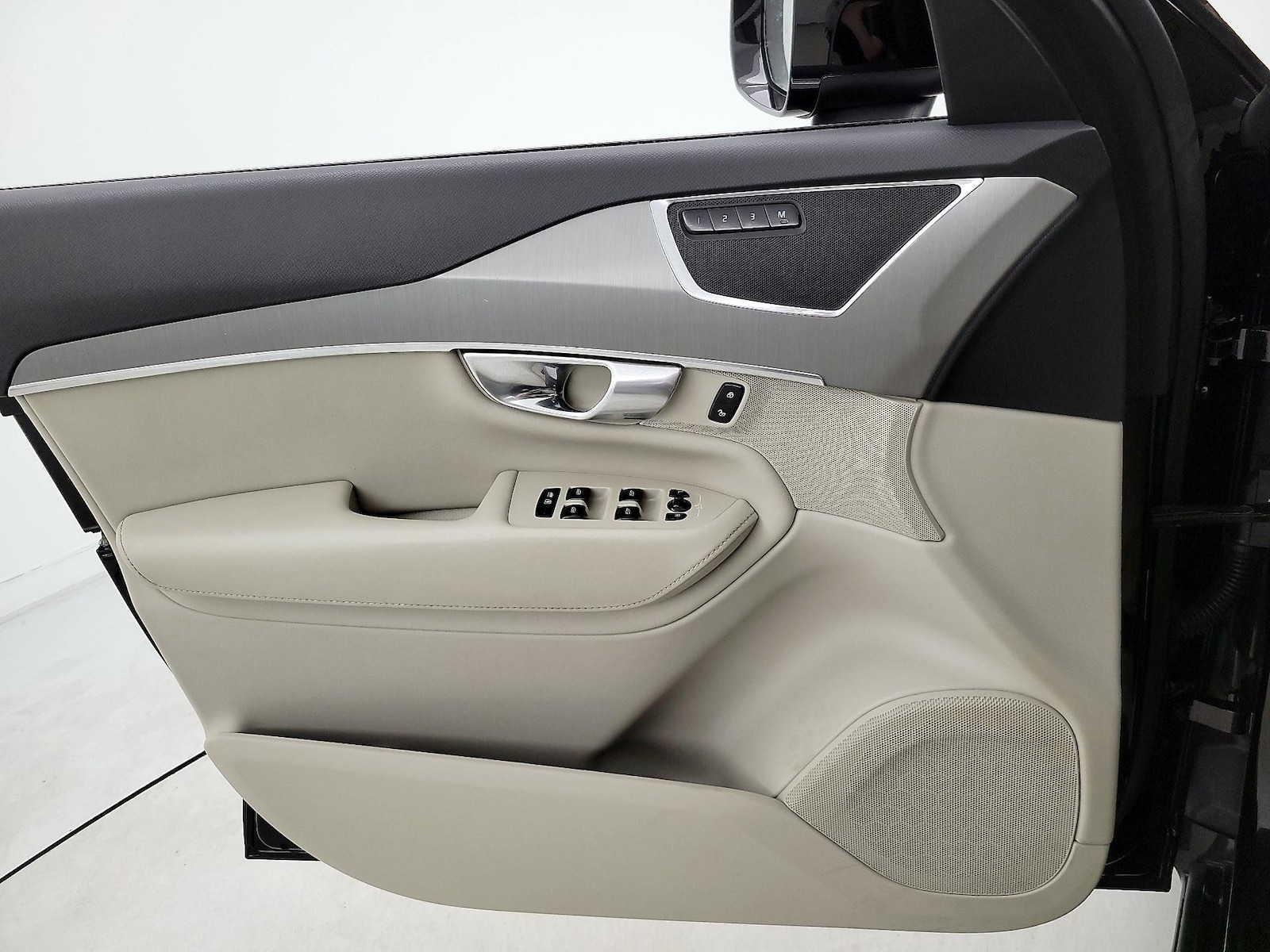 2023 Volvo XC90 Core - Photo 13