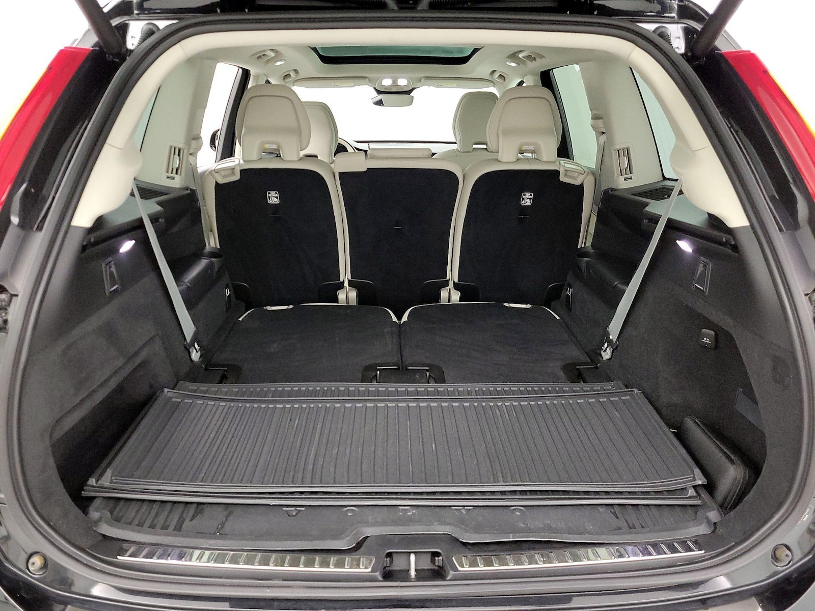 2023 Volvo XC90 Core - Photo 25