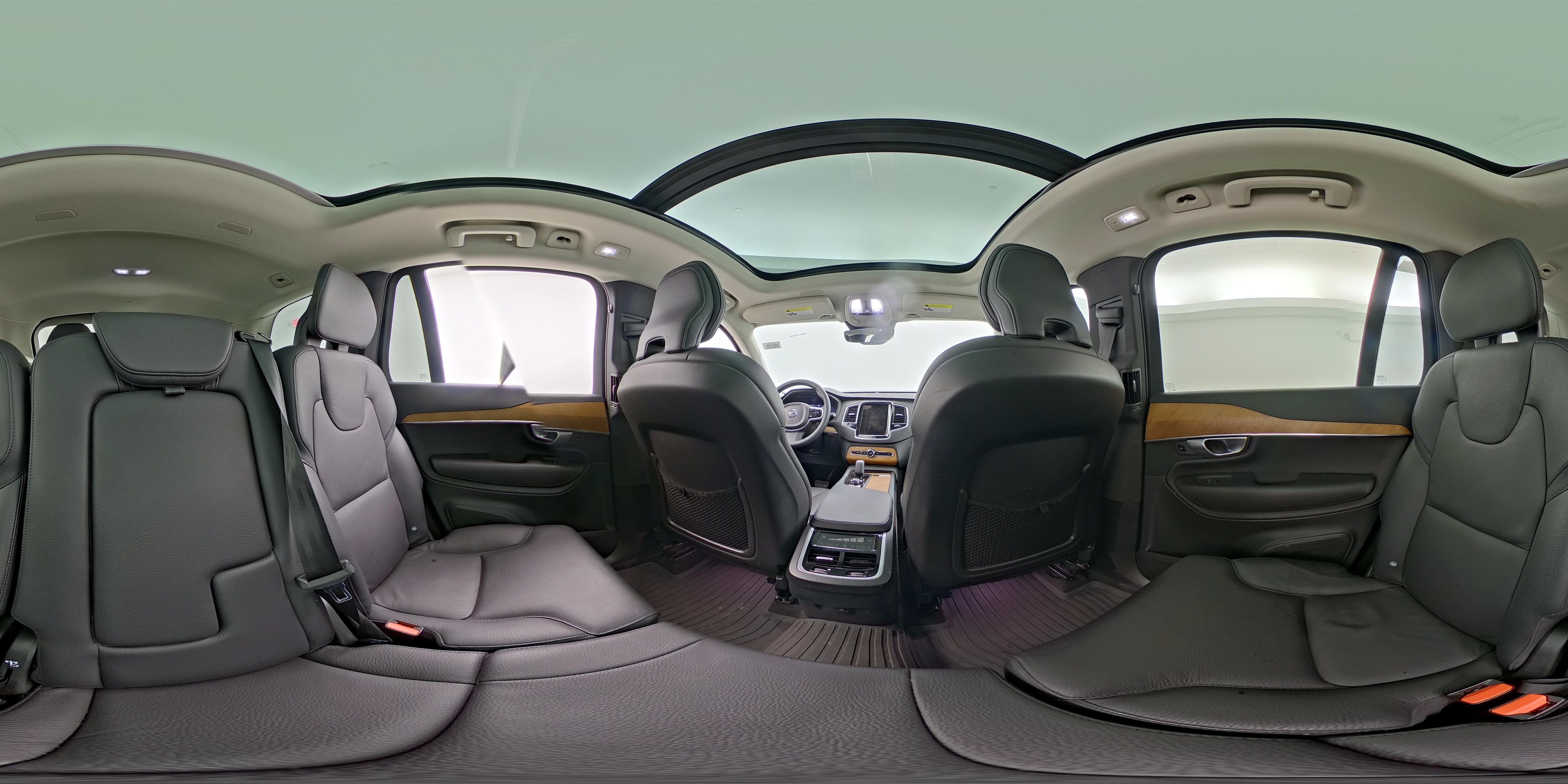 2023 Volvo XC90 Plus - Photo 29