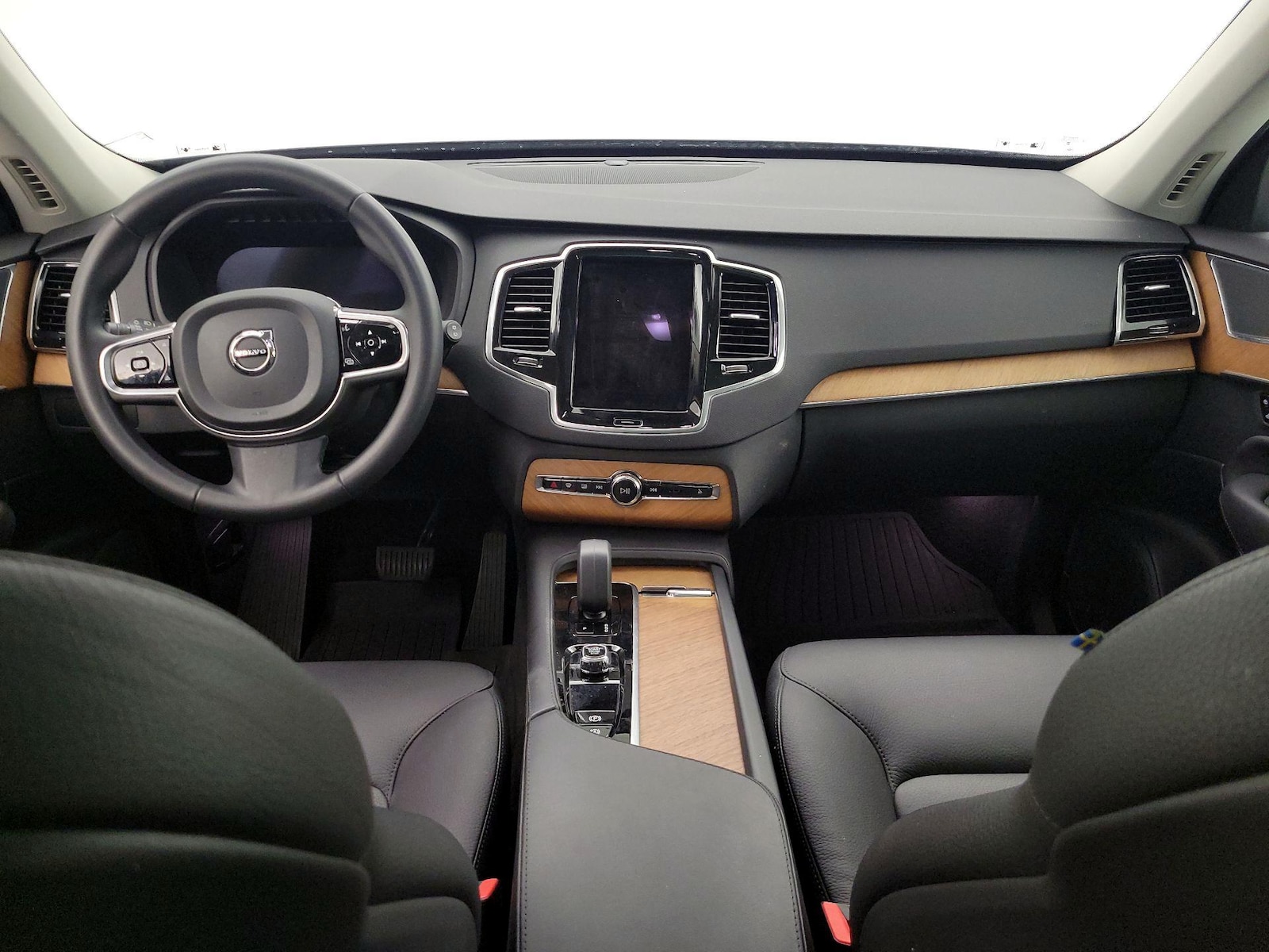2023 Volvo XC90 Plus - Photo 10
