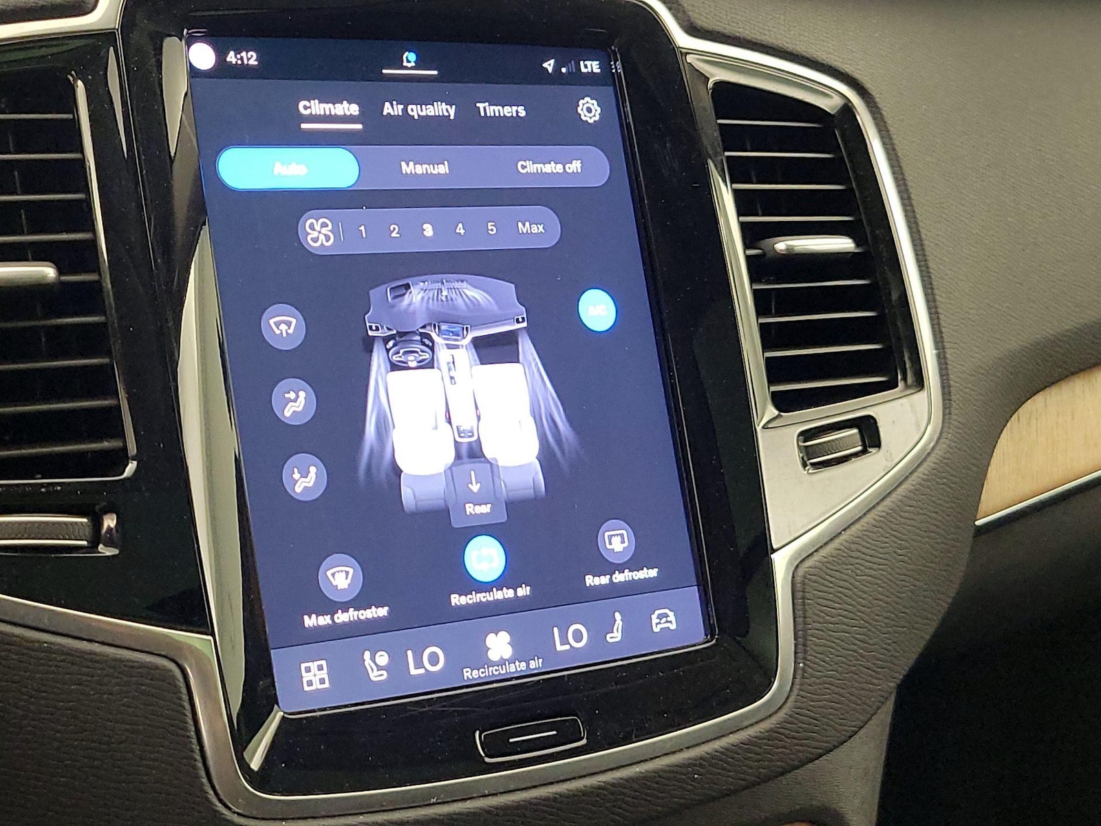 2023 Volvo XC90 Plus - Photo 18