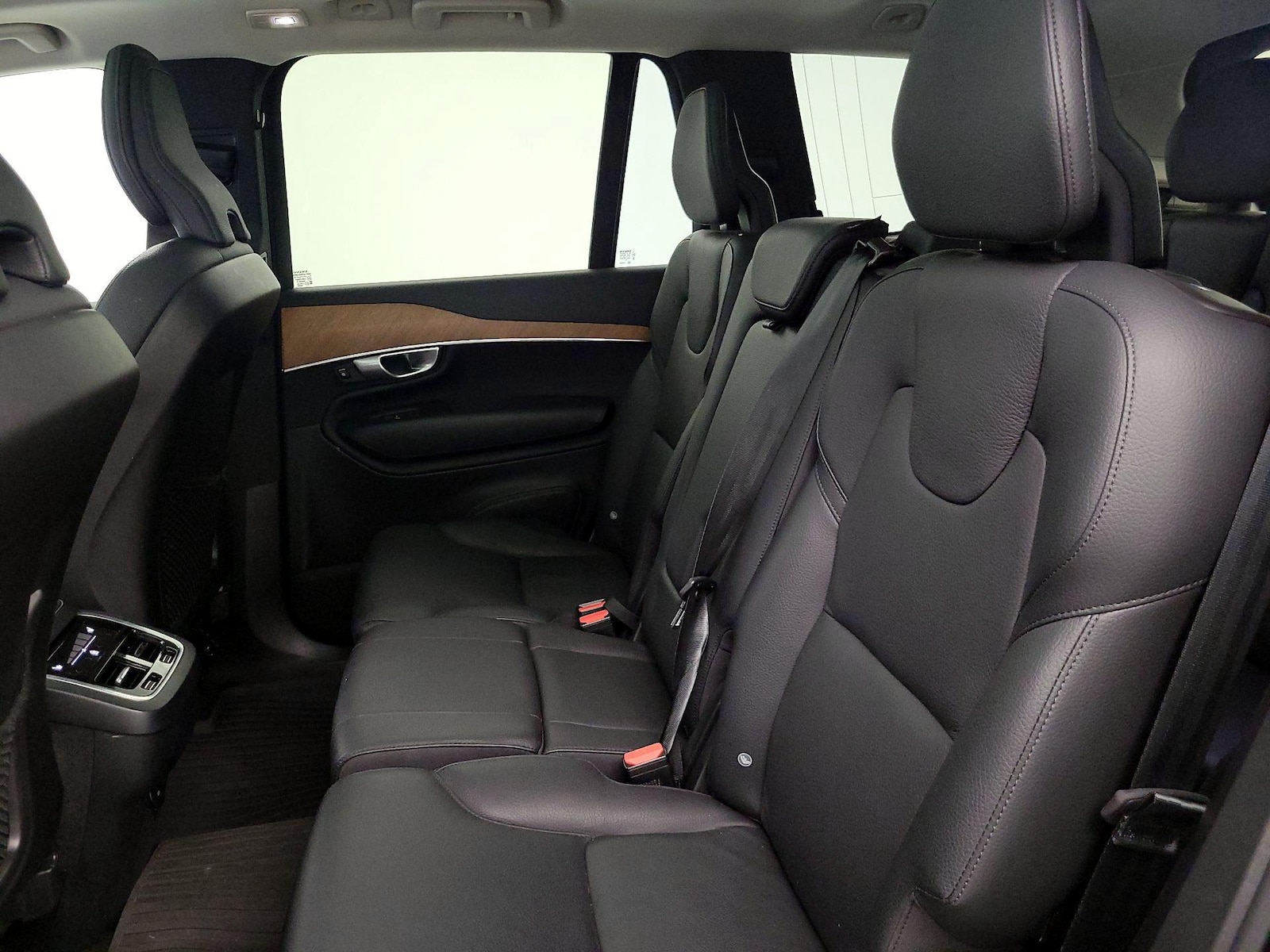 2023 Volvo XC90 Plus - Photo 22