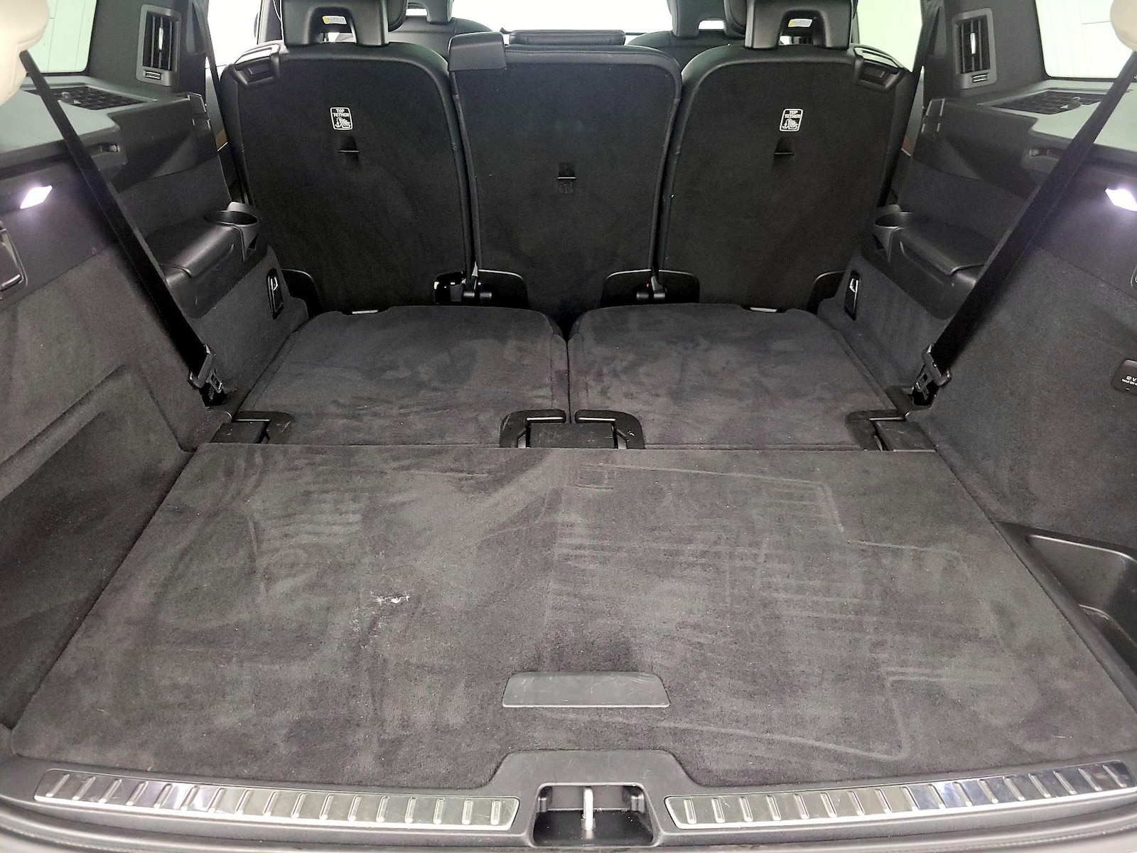 2023 Volvo XC90 Plus - Photo 25