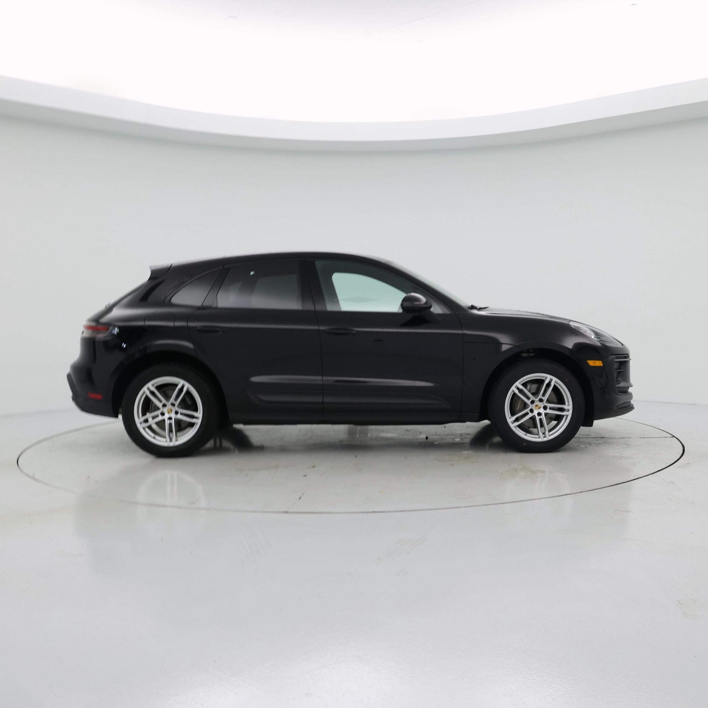 Thumbnail: 2022 Porsche Macan - 7