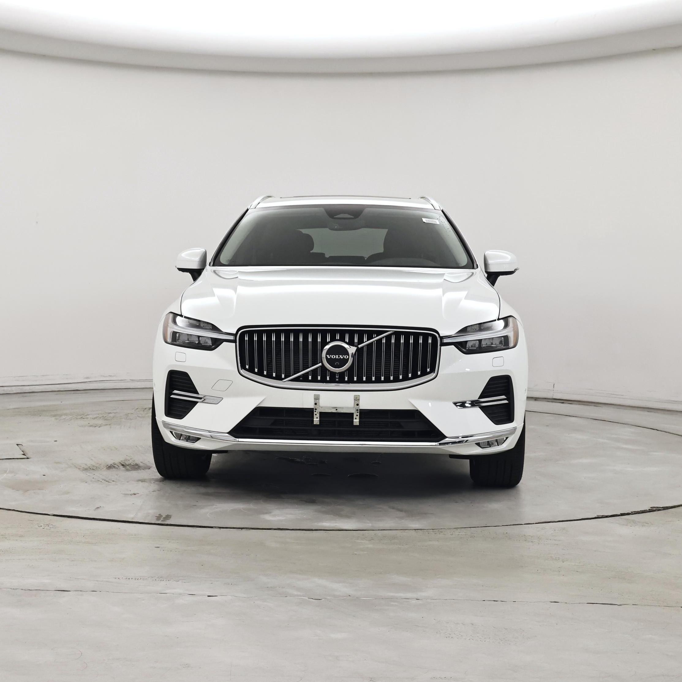 Thumbnail: 2023 Volvo XC60 - 5