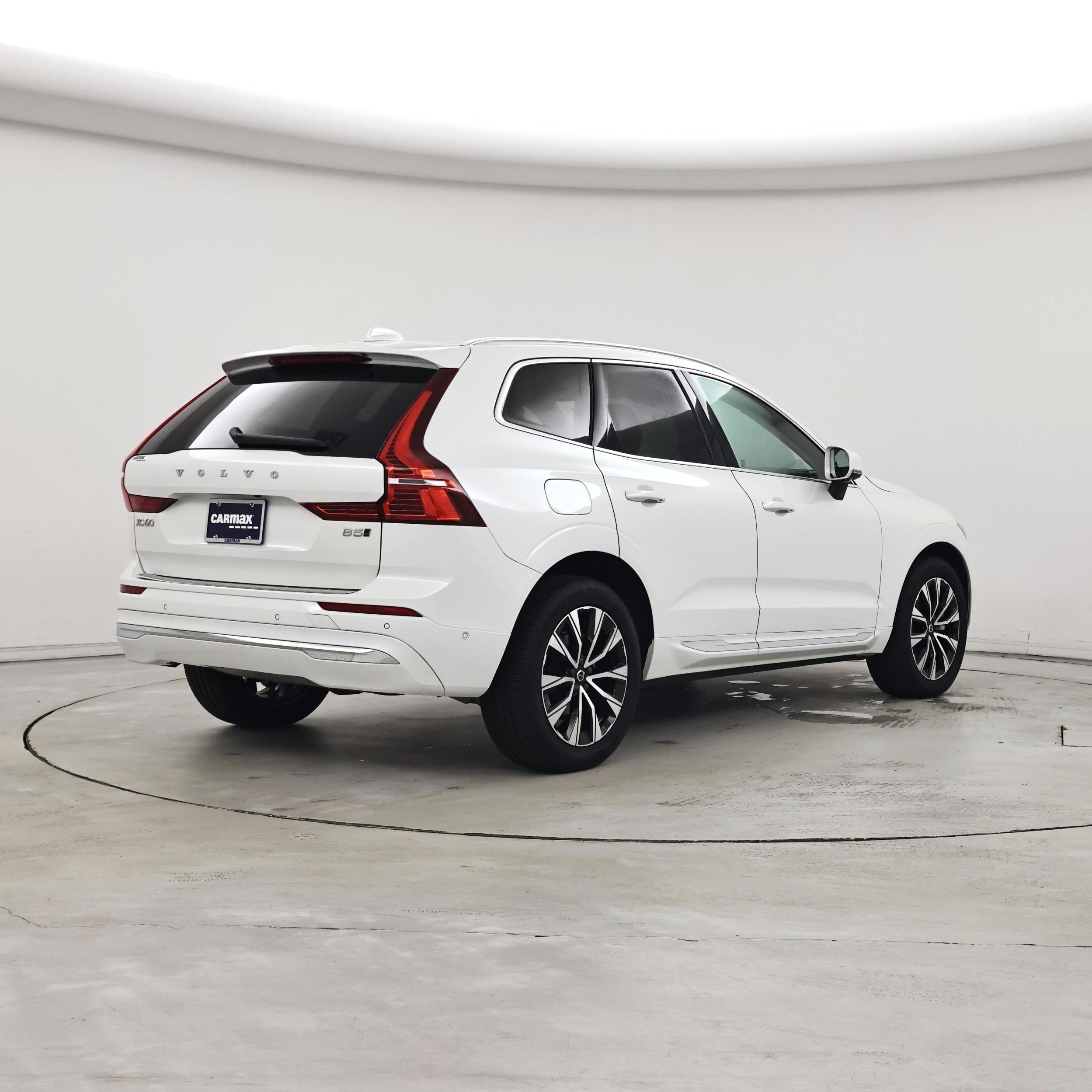Thumbnail: 2023 Volvo XC60 - 8