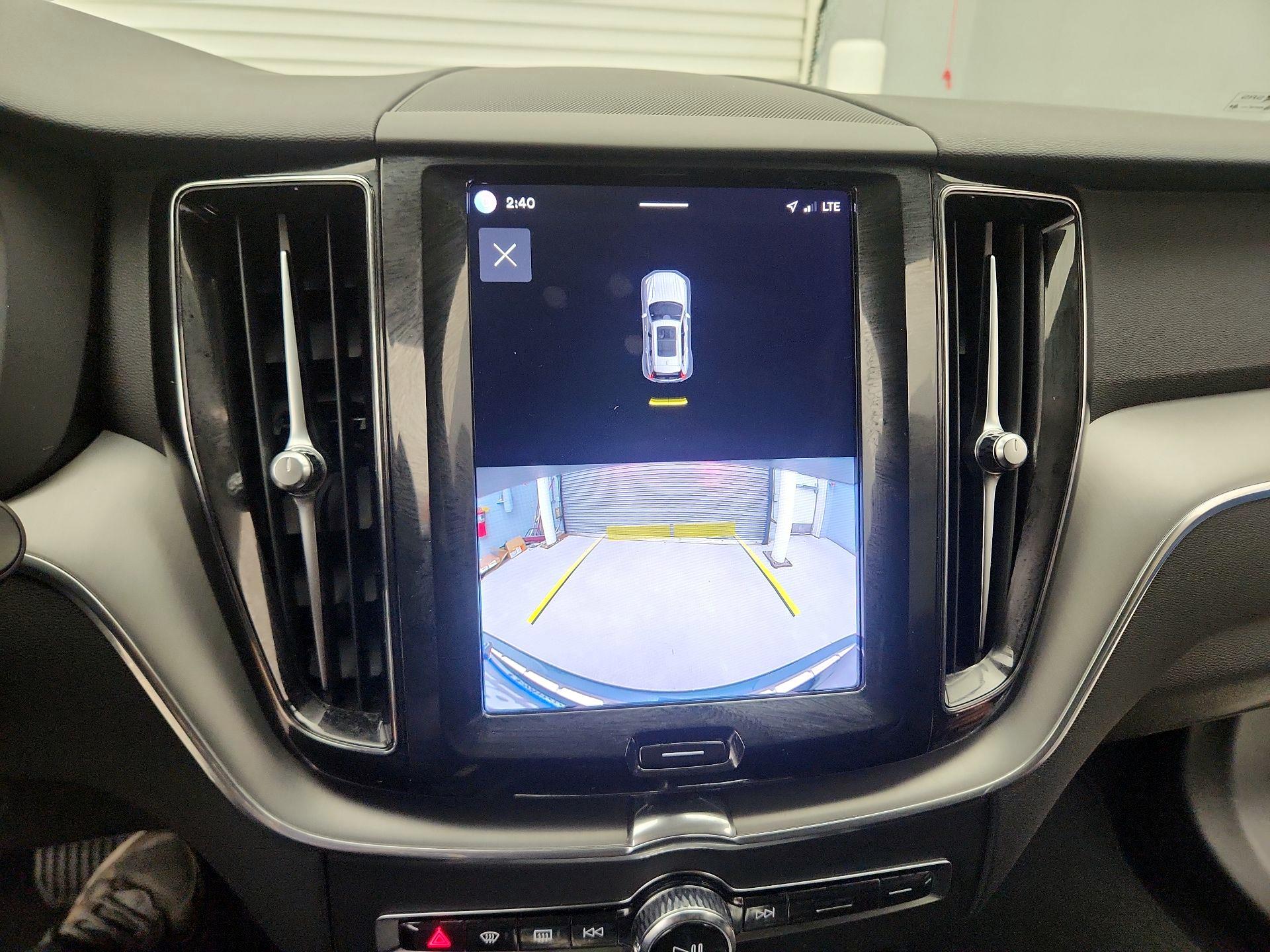 Thumbnail: 2023 Volvo XC60 - 15