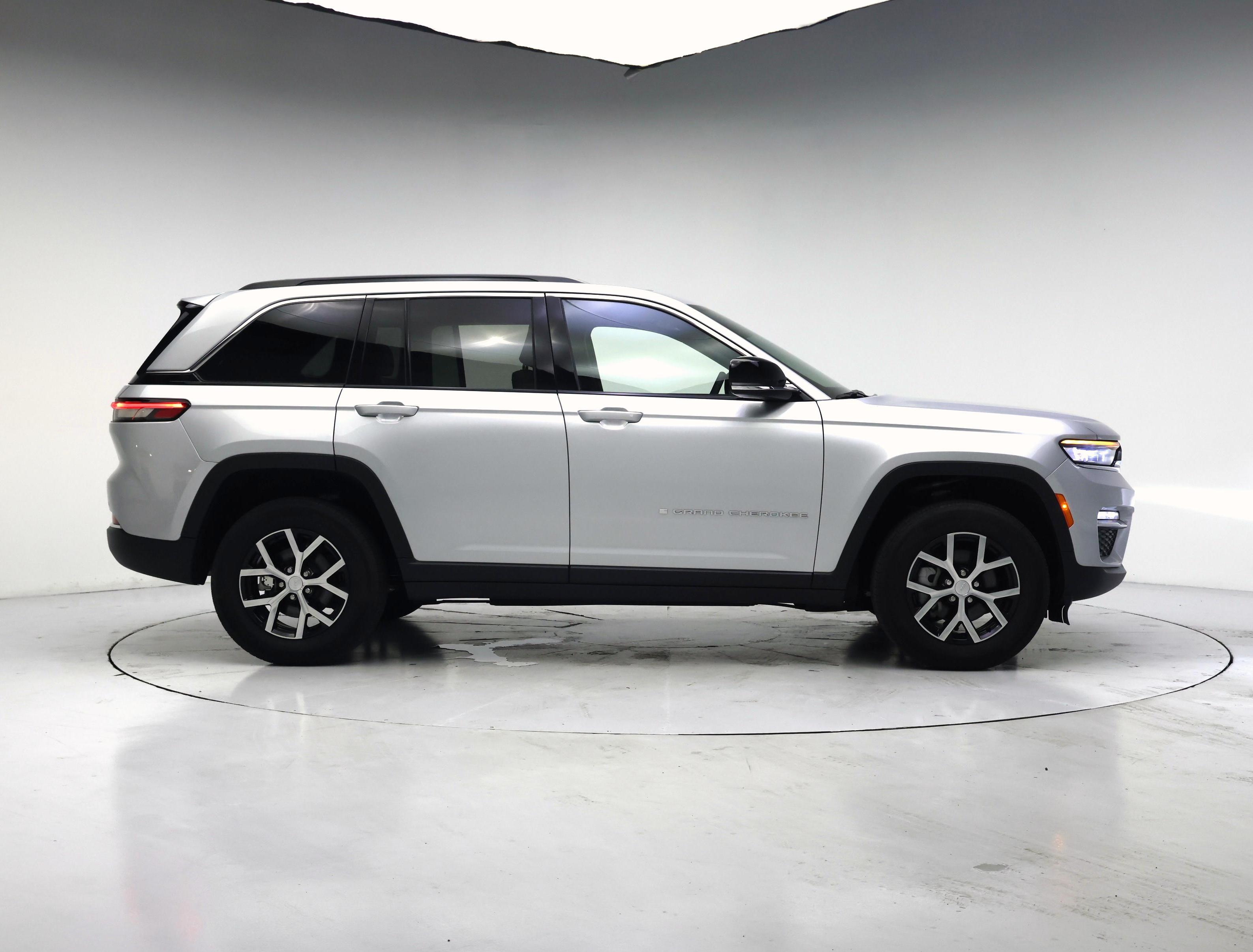 Thumbnail: 2024 Jeep Grand Cherokee - 7